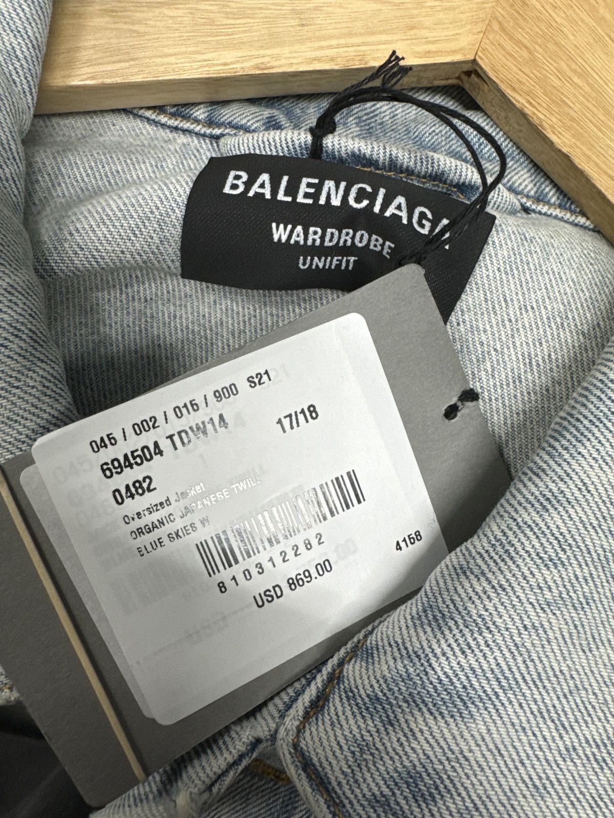 Balenciaga Balenciaga Metal Logo Denim Jacket XL XXL Size US XL / EU 56 / 4 - 4 Thumbnail