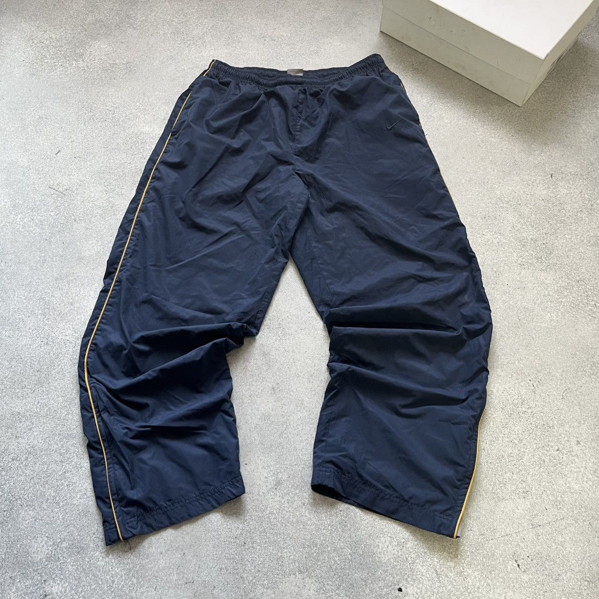 Nike Vintage Y2K Baggy Nylon Nike Track Pants Size US 34 / EU 50 - 4 Thumbnail