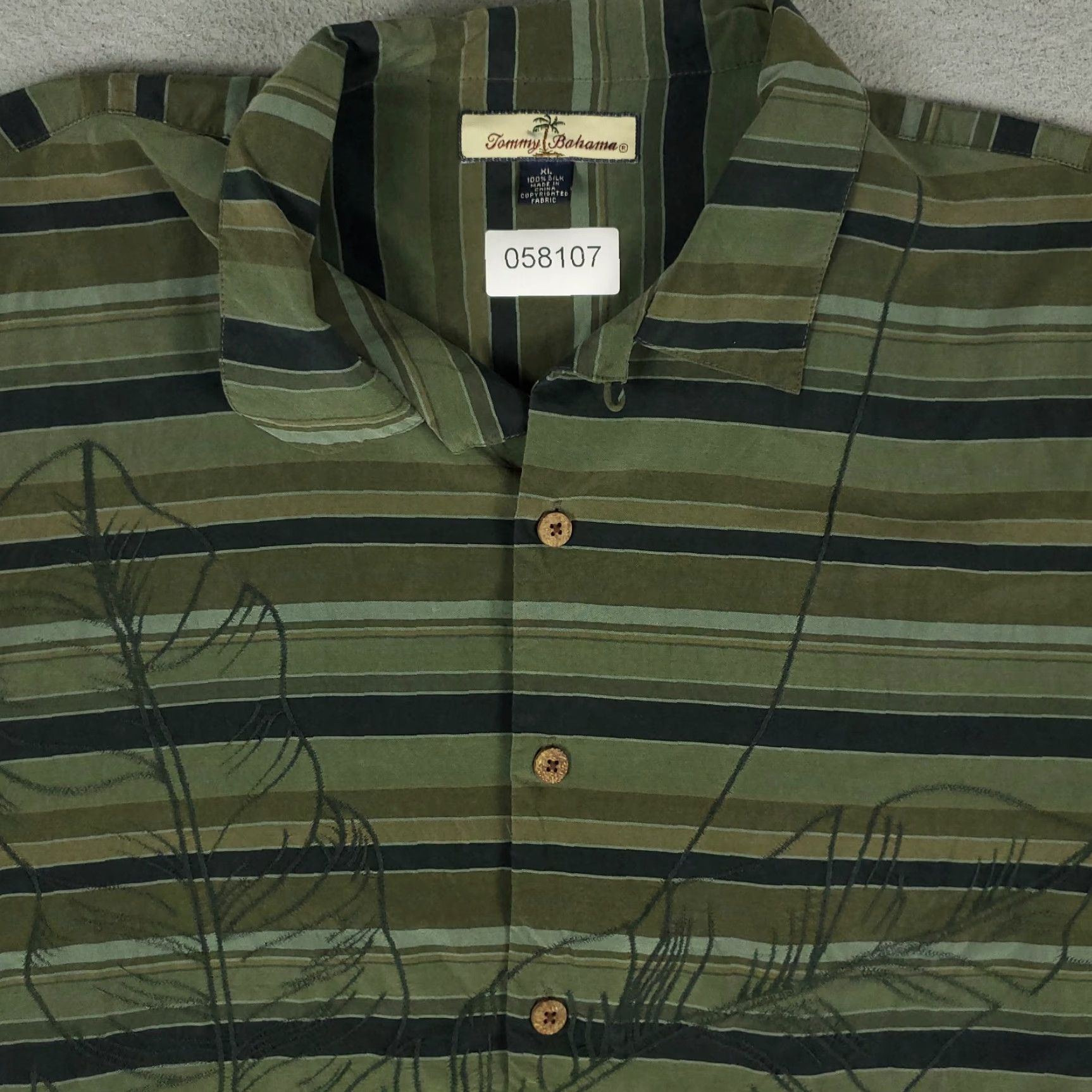 Tommy Bahama Tommy Bahama Shirt Mens XL Green Striped Silk Hawaiian Button Up Short Sleeve Size US XL / EU 56 / 4 - 2 Thumbnail
