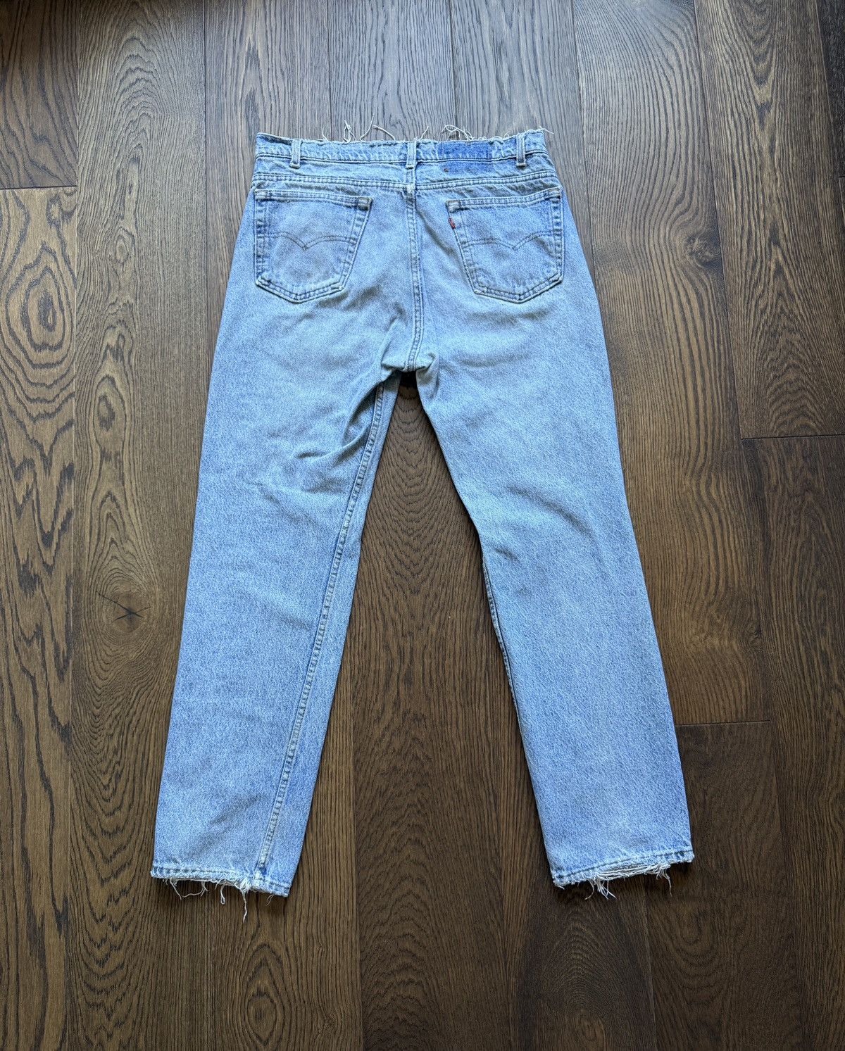 Vintage Vintage Levi's 505 Thrashed Denim Jeans Size US 36 / EU 52 - 2 Thumbnail