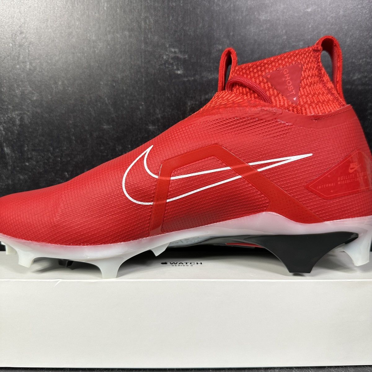 Nike ALPHA MENACE ELITE 3 UNIVERSITY RED FOOTBALL CLEATS FLYKNIT Size US 9 / EU 42 - 8 Thumbnail