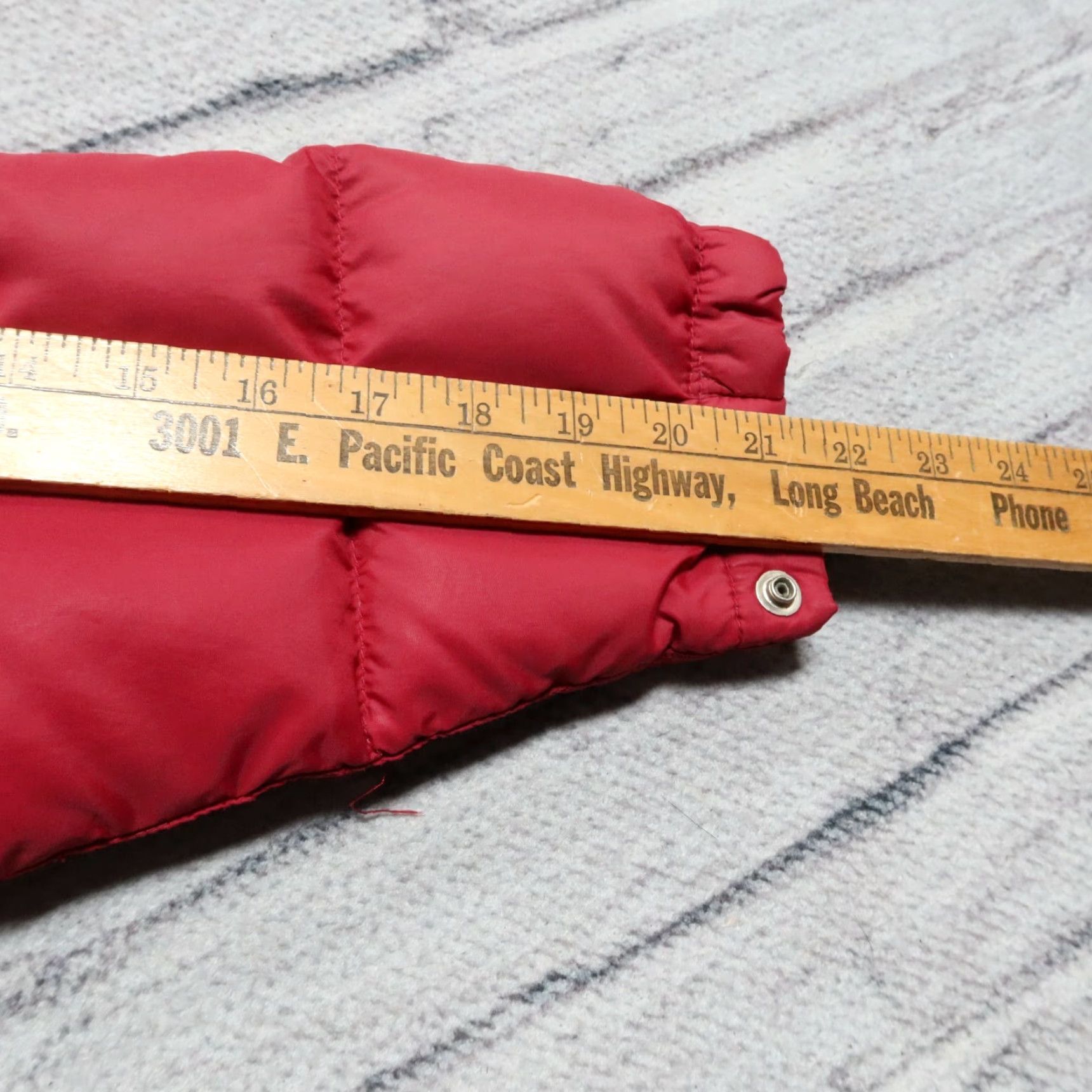 Sierra Designs VINTAGE Sierra Designs Quilted Puffer Down Jacket Made in USA Size M Red 80s 70s Mens Size US S / EU 44-46 / 1 - 7 Thumbnail