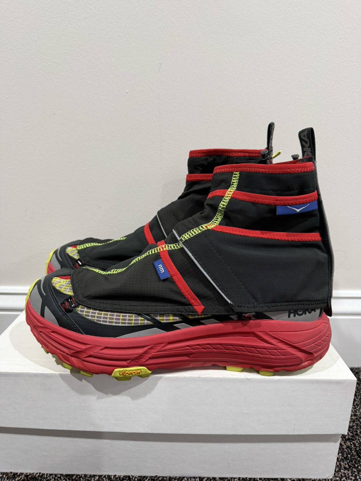 Hoka × Nicole McLaughlin Hoka Nicole McLaughlin Mafate Speed Three2 Convertible Sneak Size US 10.5 / EU 43-44 - 5 Thumbnail