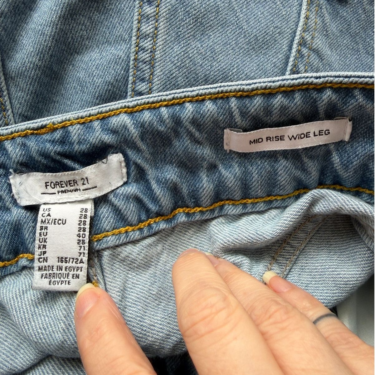 Forever 21 Forever 21 Wide Leg Jeans Mid Rise Size 28 Women Size 28" / US 6 / IT 42 - 7 Thumbnail