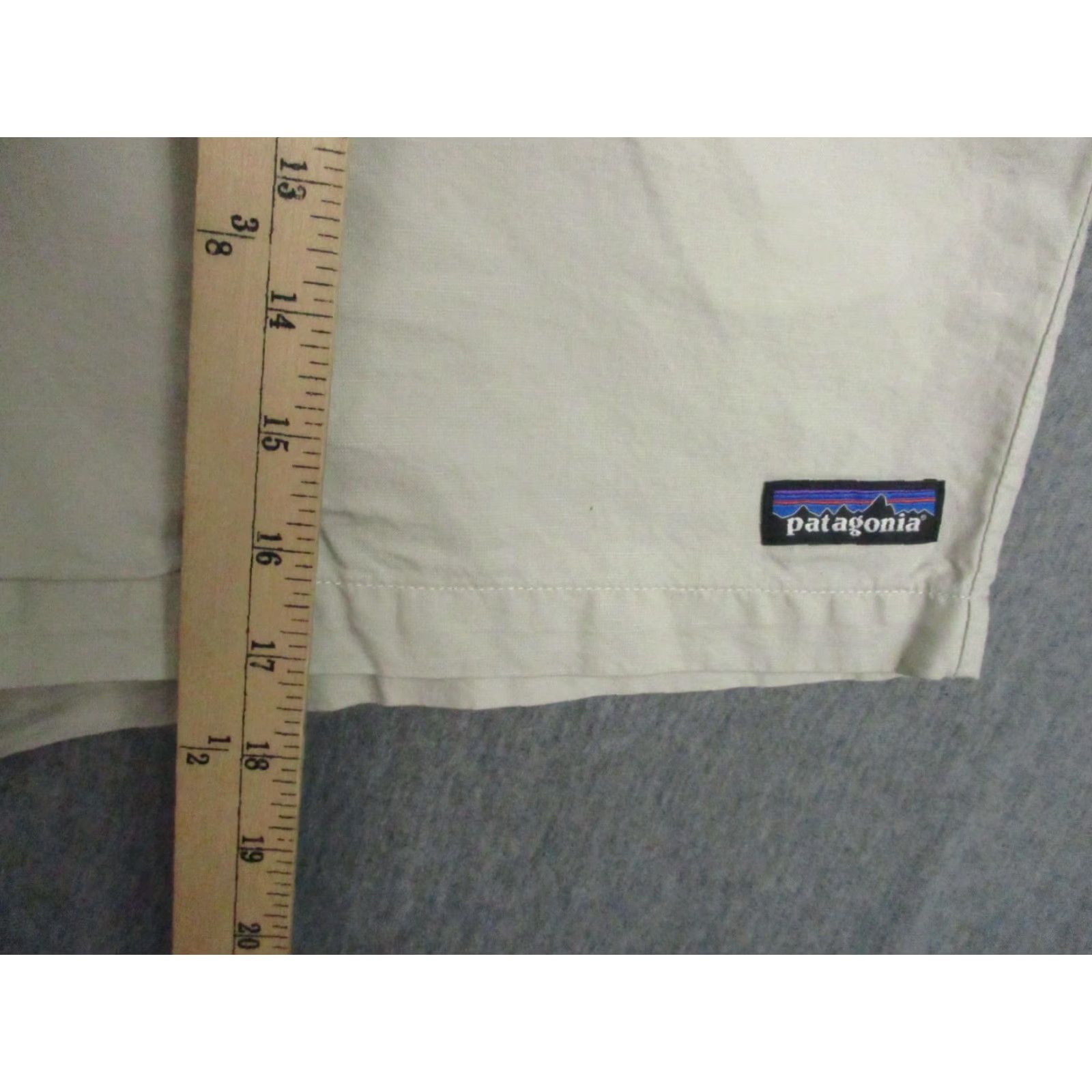 Patagonia Patagonia Shorts Mens 40 Khaki Beige Chino Cotton Hemp Casual STY57756 Mens, Adult, Regular Fit, 8 Inseam, Flat Front, Pockets, Canvas, Beigegreen? Size US 40 / EU 56 - 5 Thumbnail
