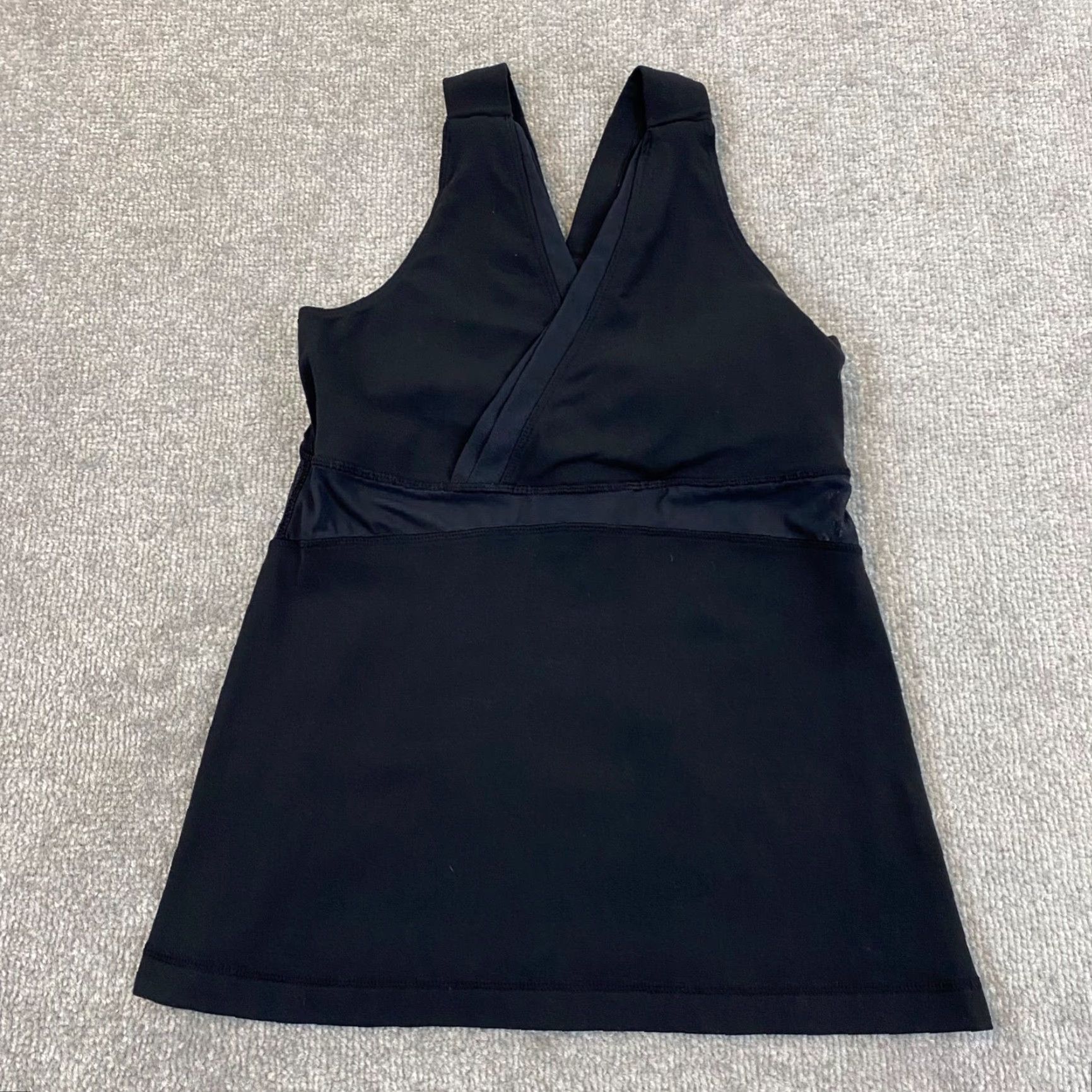 Lululemon Lululemon Built in Bra Workout Tank Top Womens 6 Black Activewear Tank Sleeveless Racerback Moisture Wicking Quick Dry Fitness Shirt Womens Size M / US 6-8 / IT 42-44 - 3 Thumbnail