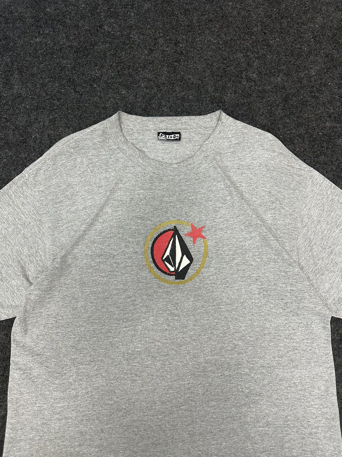 Volcom Volcom Center Vintage Made In Usa Tshirt A479 Size US L / EU 52-54 / 3 - 2 Thumbnail
