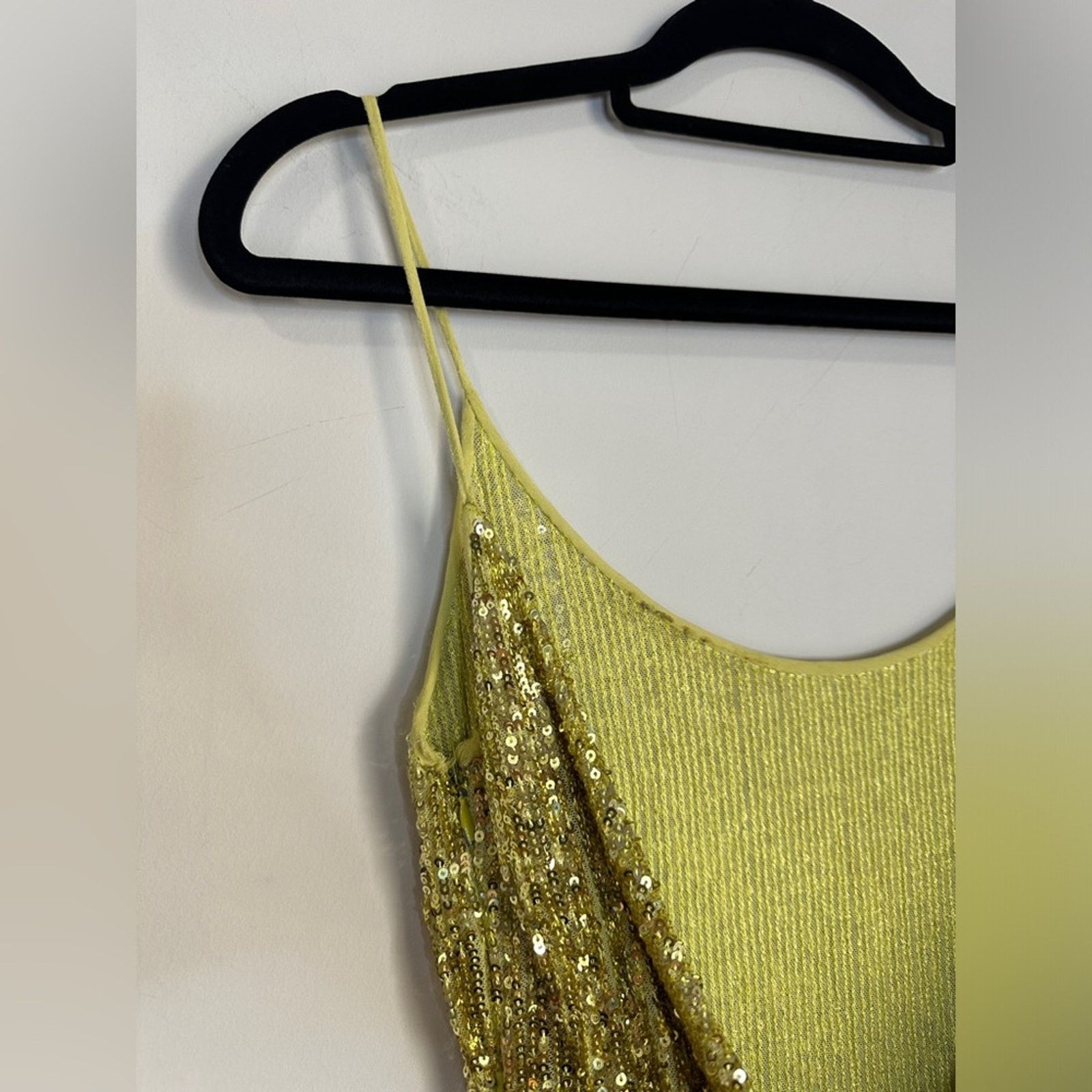 Naeem Khan Naeem Khan Size 6 Gold Sequin Mini Spaghetti Strap Dress Size M / US 6-8 / IT 42-44 - 9 Thumbnail