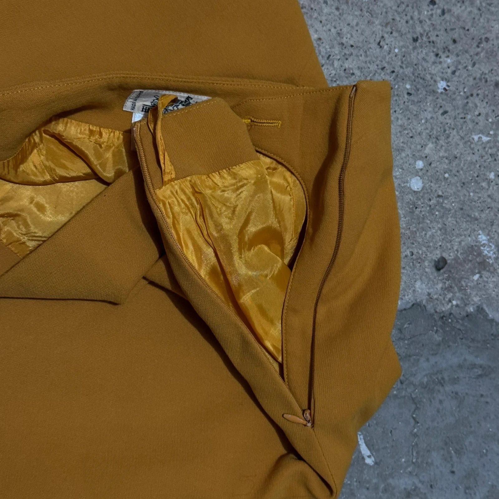Hermes Vintage Hermes cargo poket skirt Size 32" / US 10 / IT 46 - 5 Thumbnail