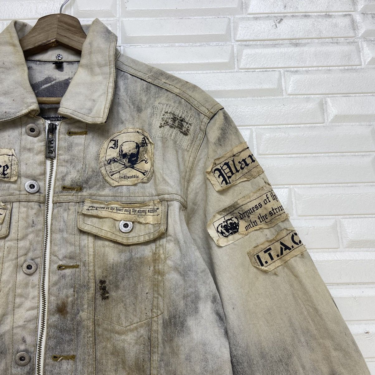 In The Attic Skull Prisoners Punk Street Fashion Distressed Denim Trucker Size US S / EU 44-46 / 1 - 7 Thumbnail