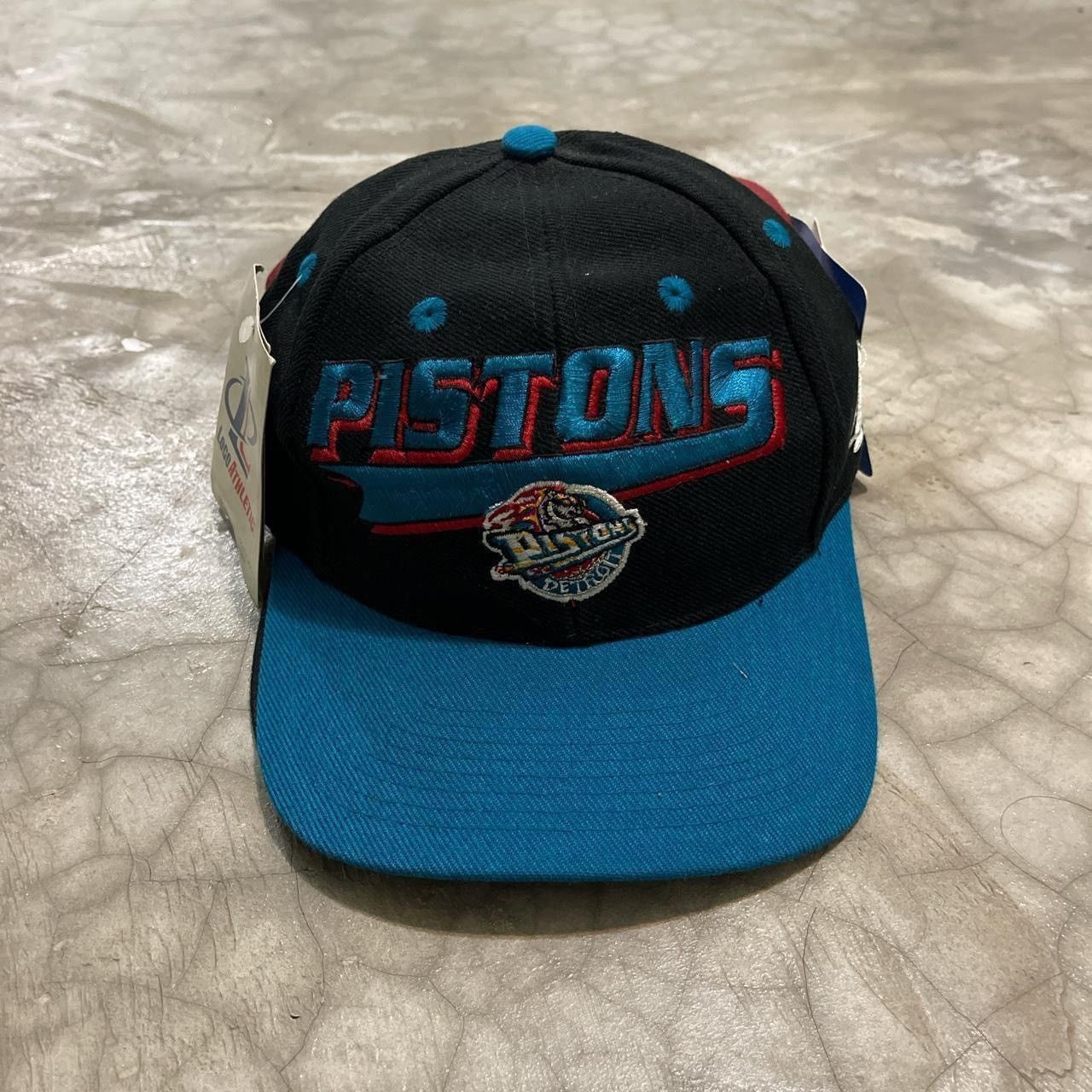 Vintage Deadstock Detroit Pistons NBA Snapback Hat