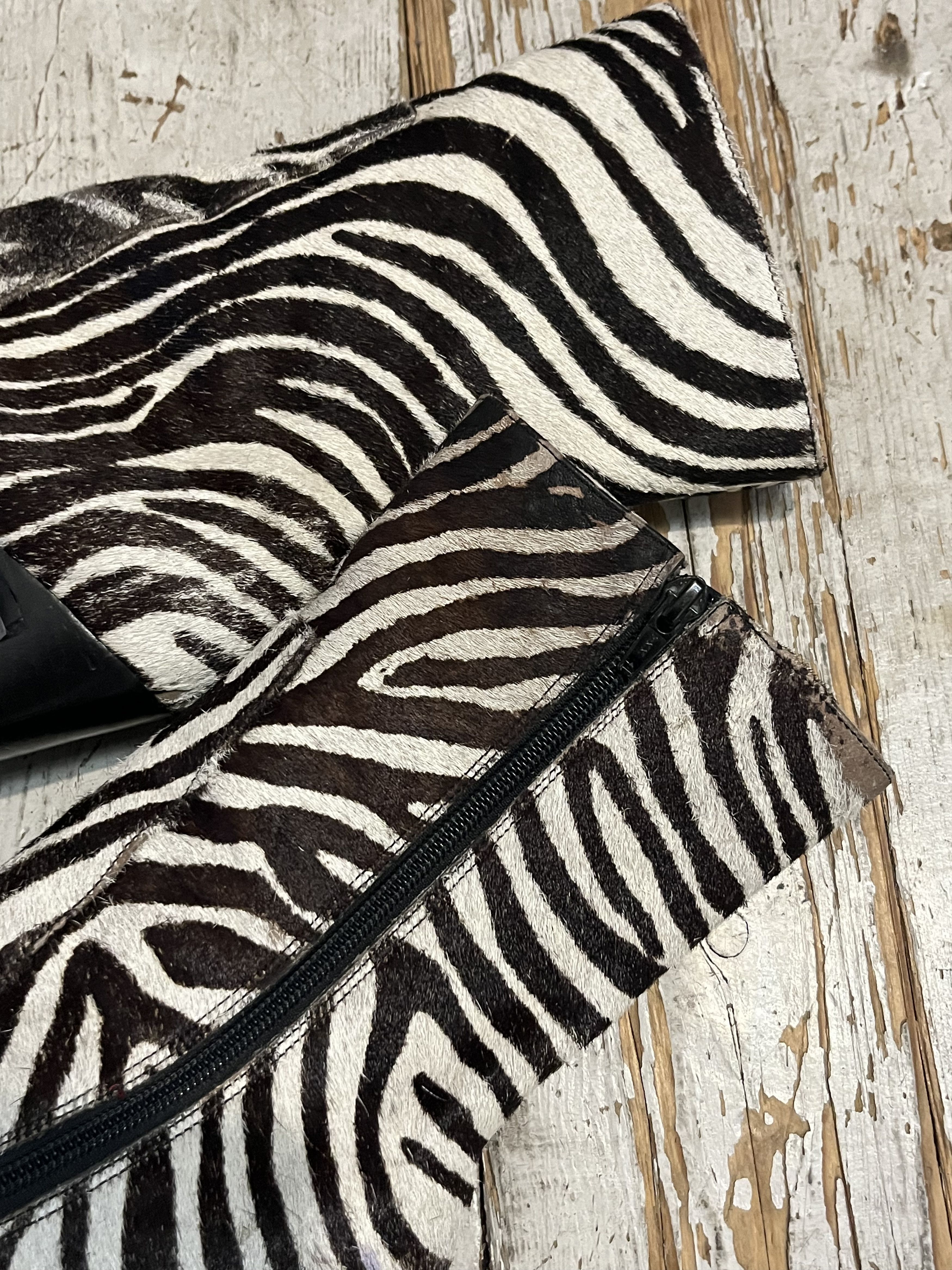 Japanese Brand × Vintage Vintage y2k Leather Heels Boots Zebra Pattern Made in Brazil Size US 9 / IT 39 - 9 Thumbnail