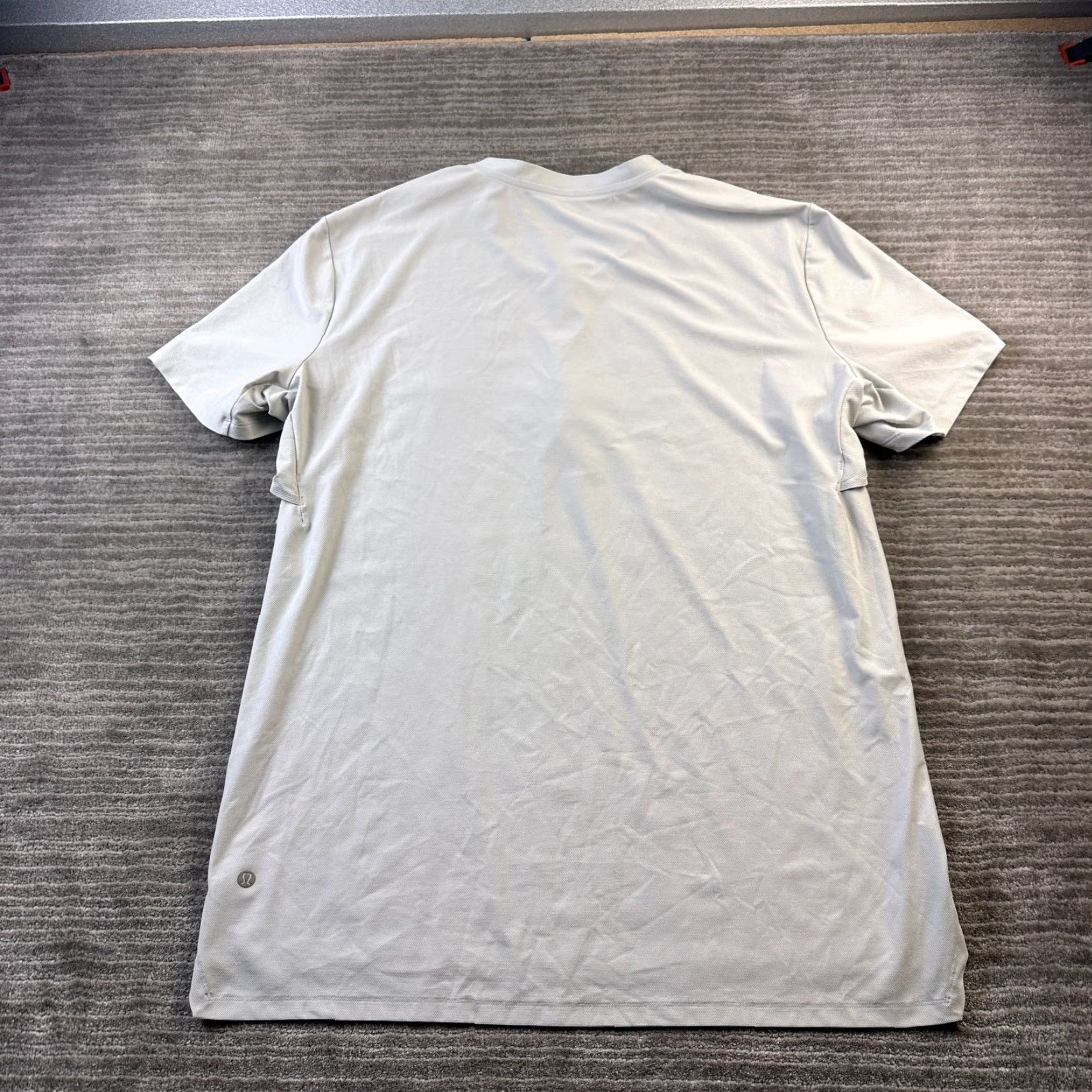 Lululemon Lululemon Shirt Mens Large Vented Short Sleeve 1/4 Zip T-Shirt Grey Polyester Knit Gym Yoga Ventilated Hiking Sports Lightweight Seasonal 90s? Size US L / EU 52-54 / 3 - 2 Thumbnail