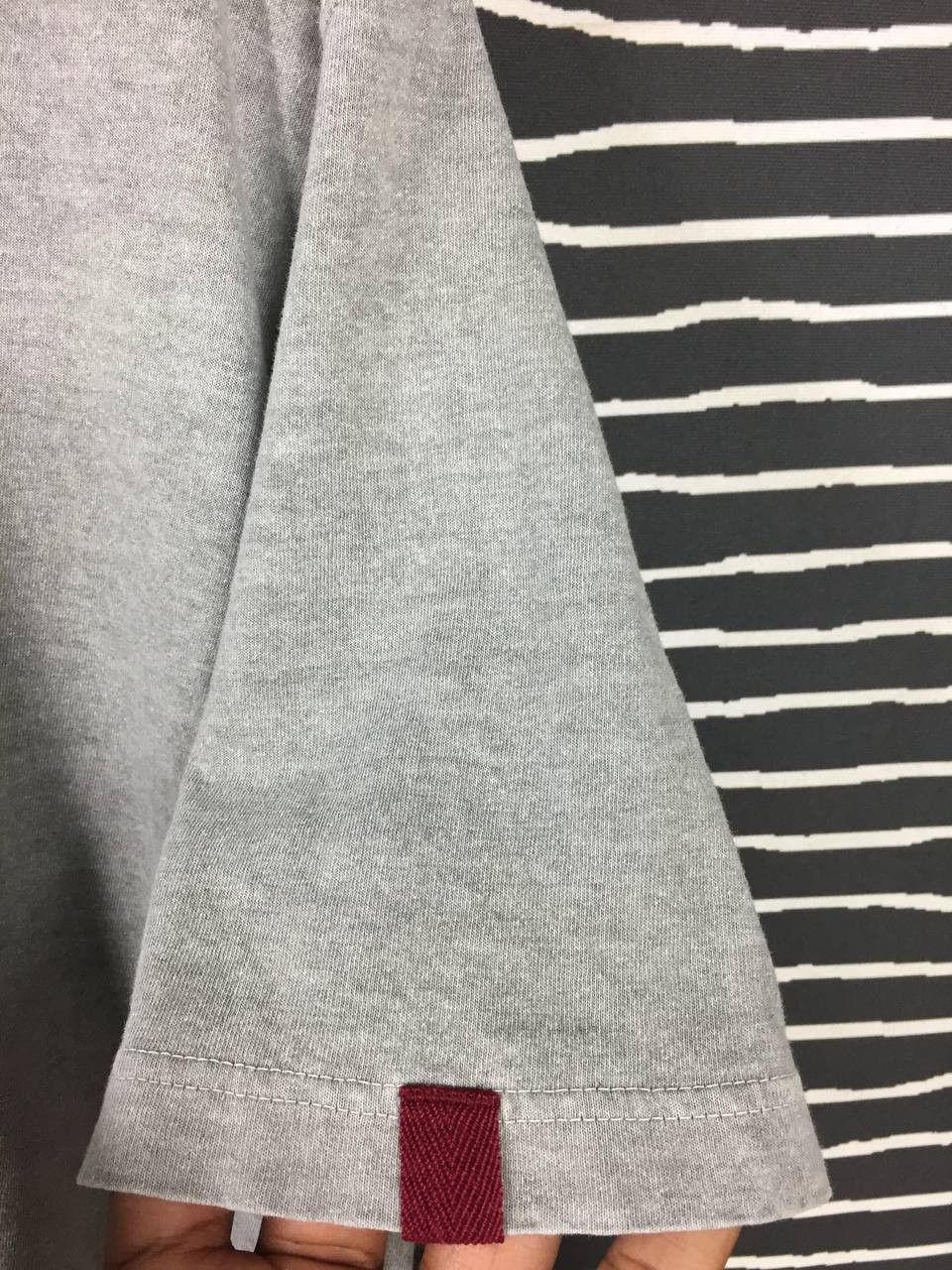 Japanese Brand × Uniqlo Uniqlo Plain Casual Essential Tee Size US XL / EU 56 / 4 - 4 Thumbnail