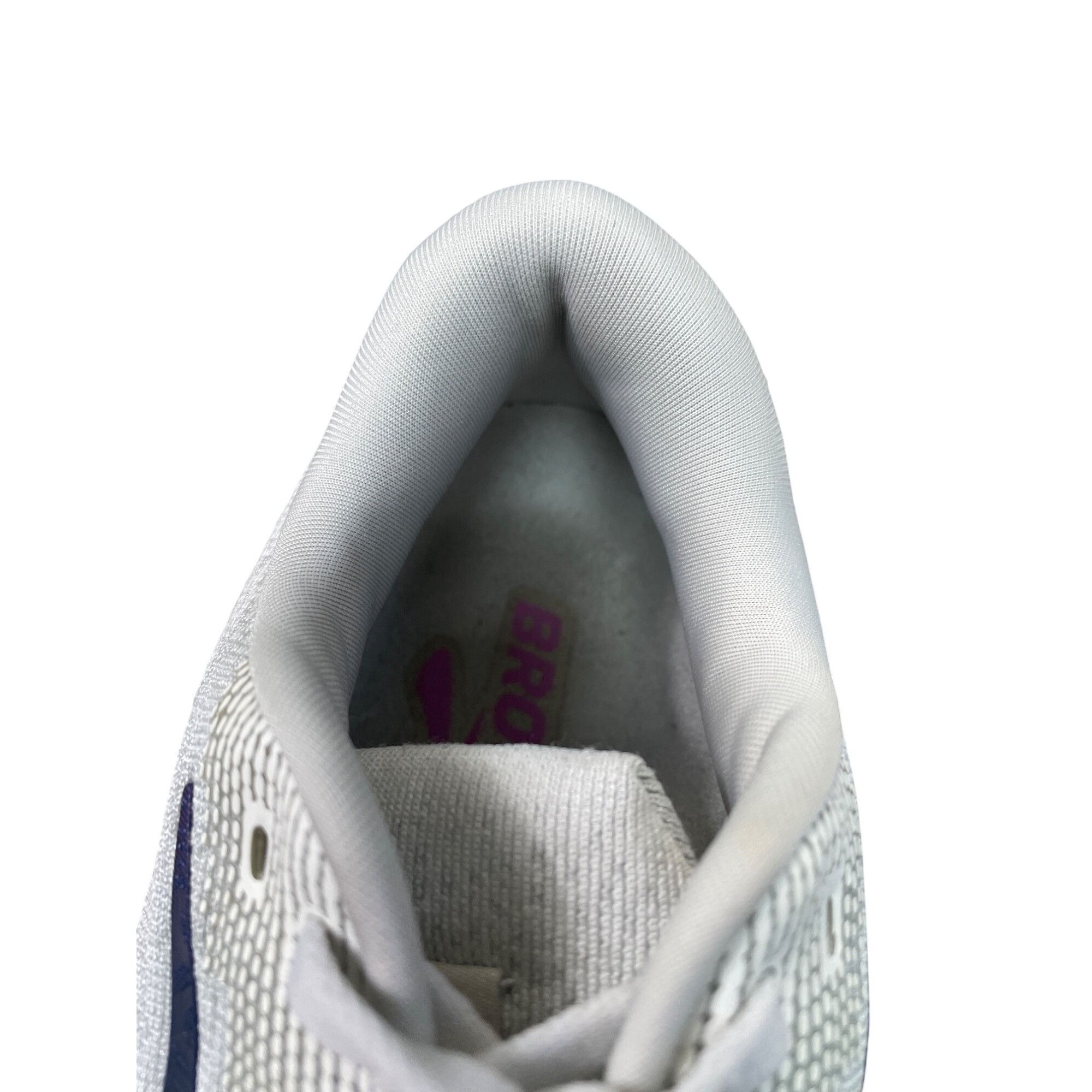 Brooks Brooks Ghost 16 Womens beige pink running Sneakers Size 9B S Size US 9 / IT 39 - 10 Thumbnail