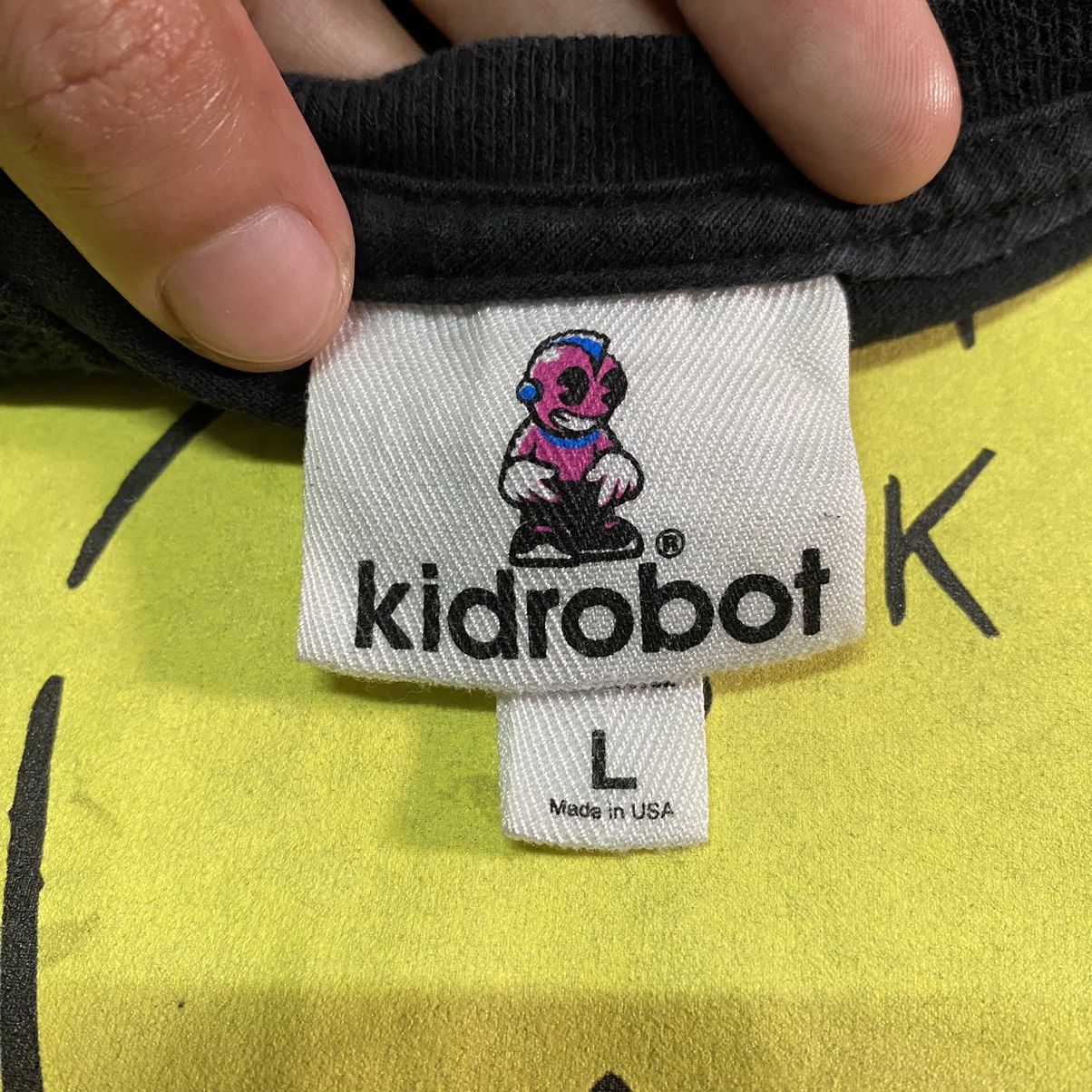 Japanese Brand RARE🔥 Kid Robot X Kozik Collaboration Art T Shirt Size US L / EU 52-54 / 3 - 3 Thumbnail