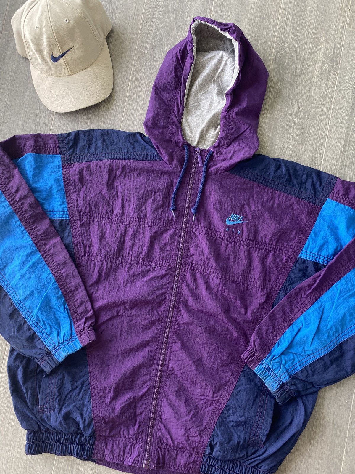 Nike × Vintage Vintage 90’s Nike Air Windbreaker Hoodie Jacket Size US L / EU 52-54 / 3 - 5 Thumbnail