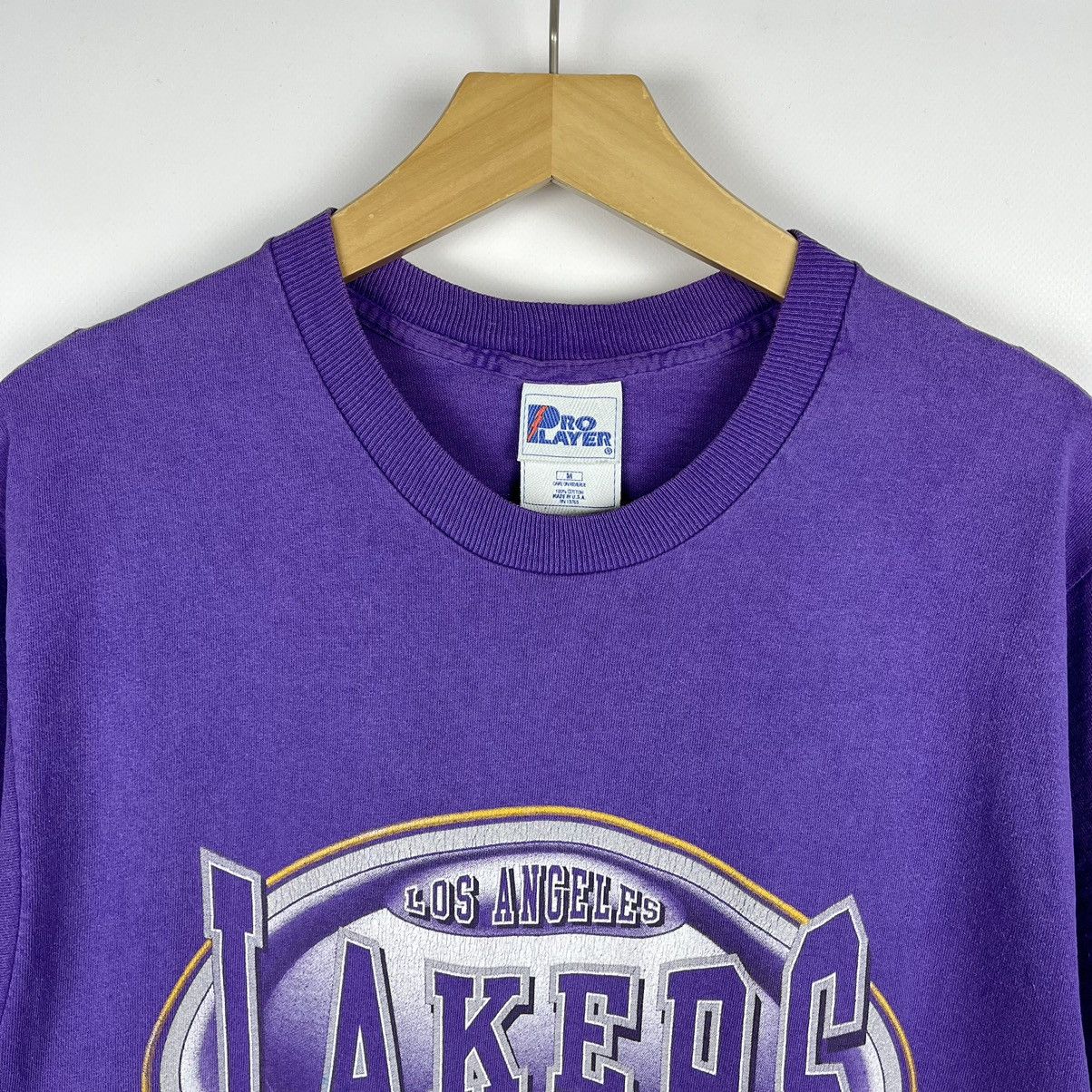 NBA Vintage Los Angeles Lakers single stitch NBA T Shirt 90’s Size US M / EU 48-50 / 2 - 2 Thumbnail