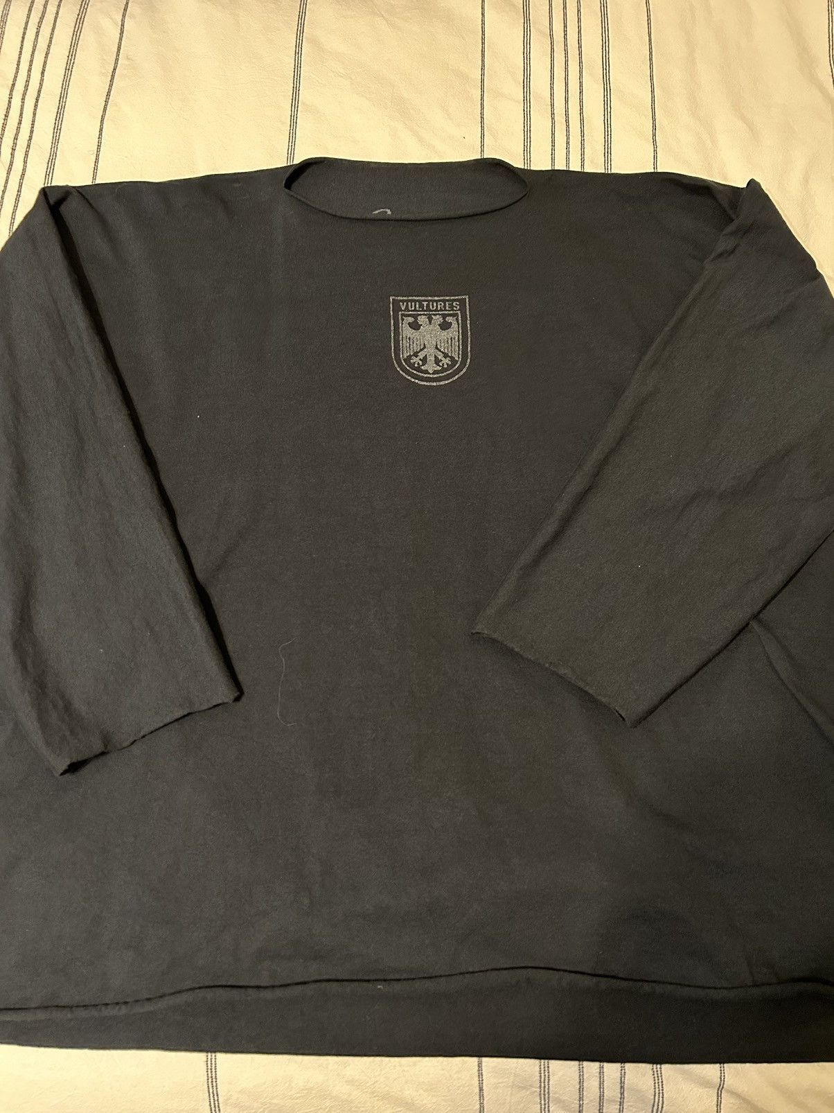 Kanye West Kanye west yzy vultures shirt 3 Size US XL / EU 56 / 4 - 2 Thumbnail