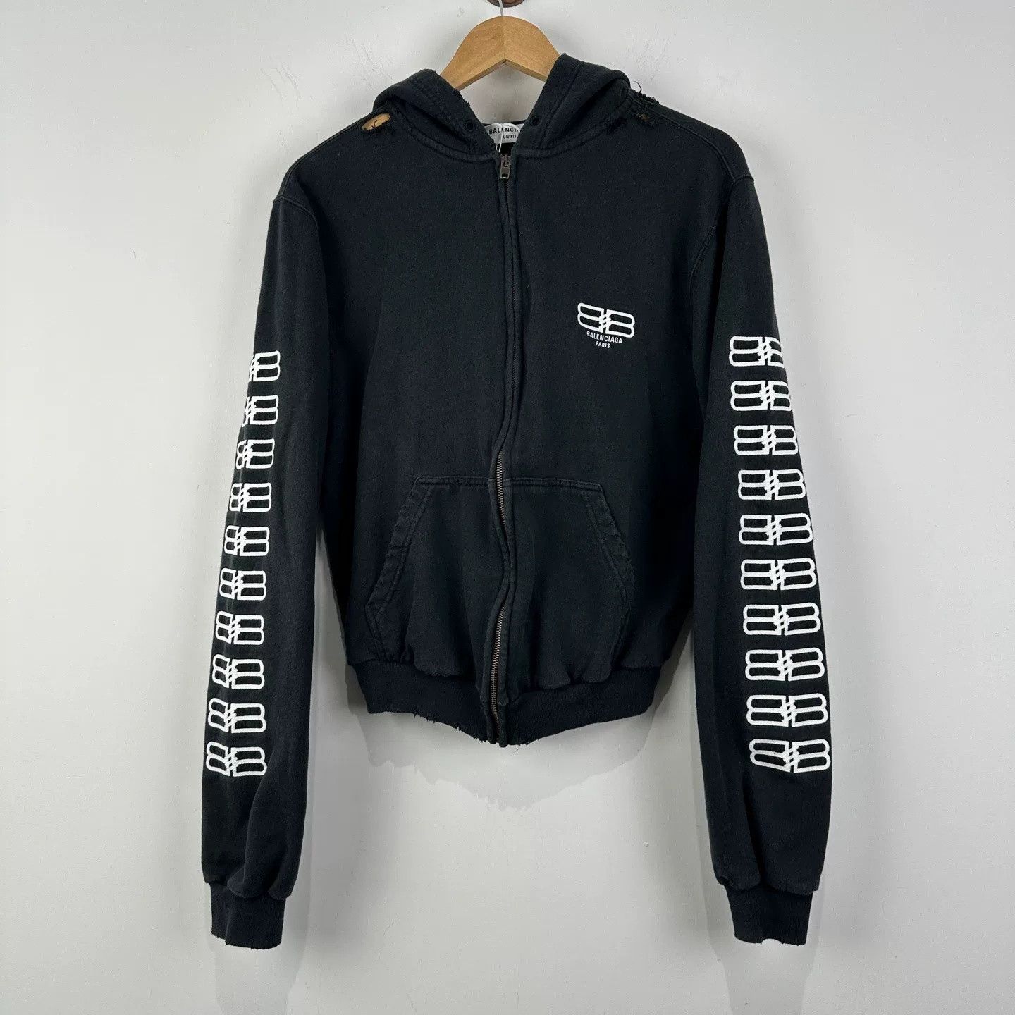 Balenciaga Balenciaga BB Embroidered Distressed Jacket Size US XXS / EU 40 - 1 Thumbnail
