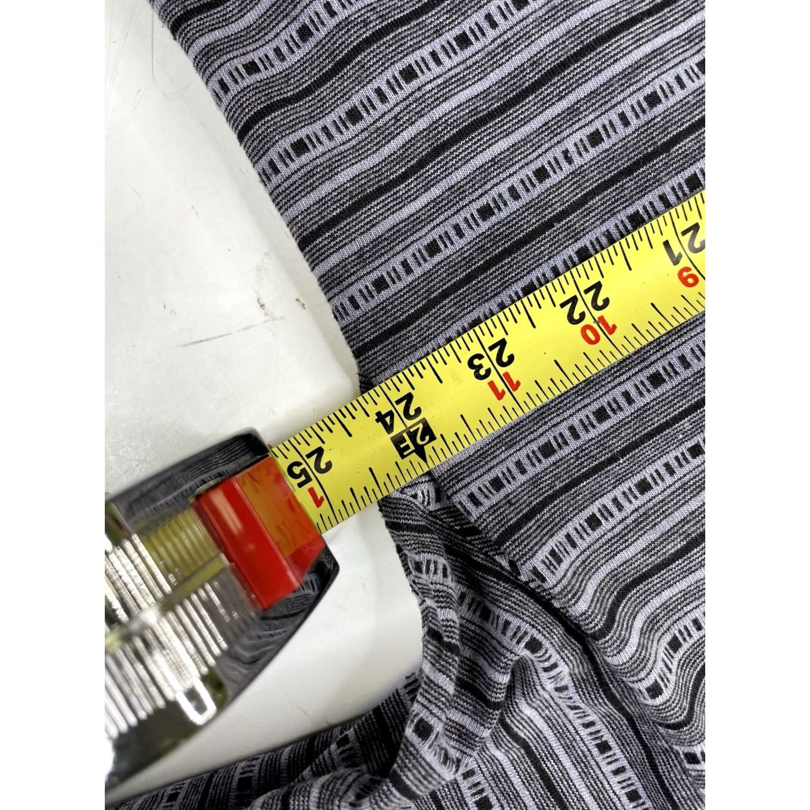Gramicci VINTAGE Gramicci T-Shirt Geometric All Over Print Crewneck Short Sleeve Mens XL Gray 100% Cotton USA Made T-Shirt Size US XL / EU 56 / 4 - 5 Thumbnail