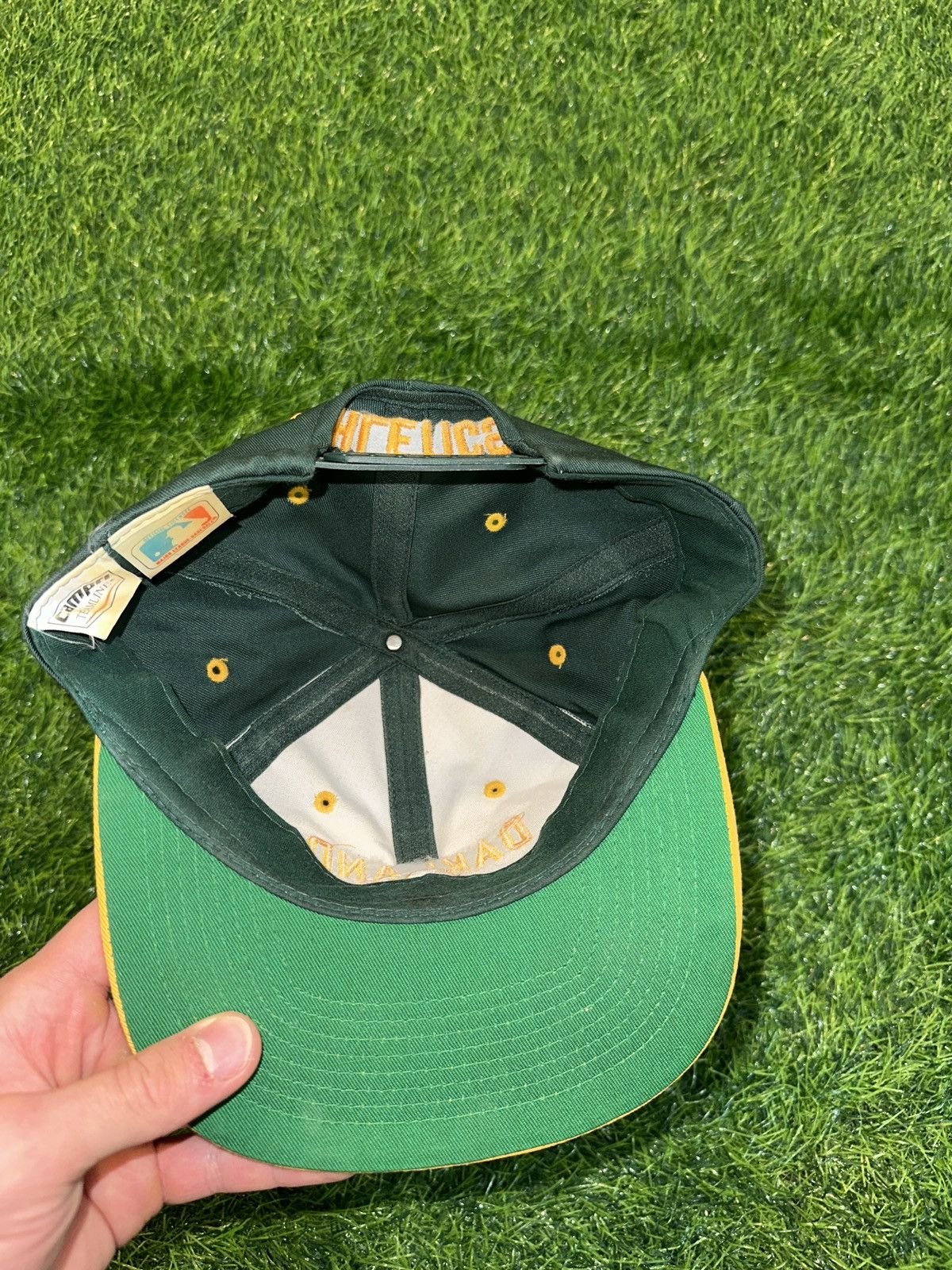 MLB Vintage mlb oakland athletics hat Size ONE SIZE - 4 Thumbnail