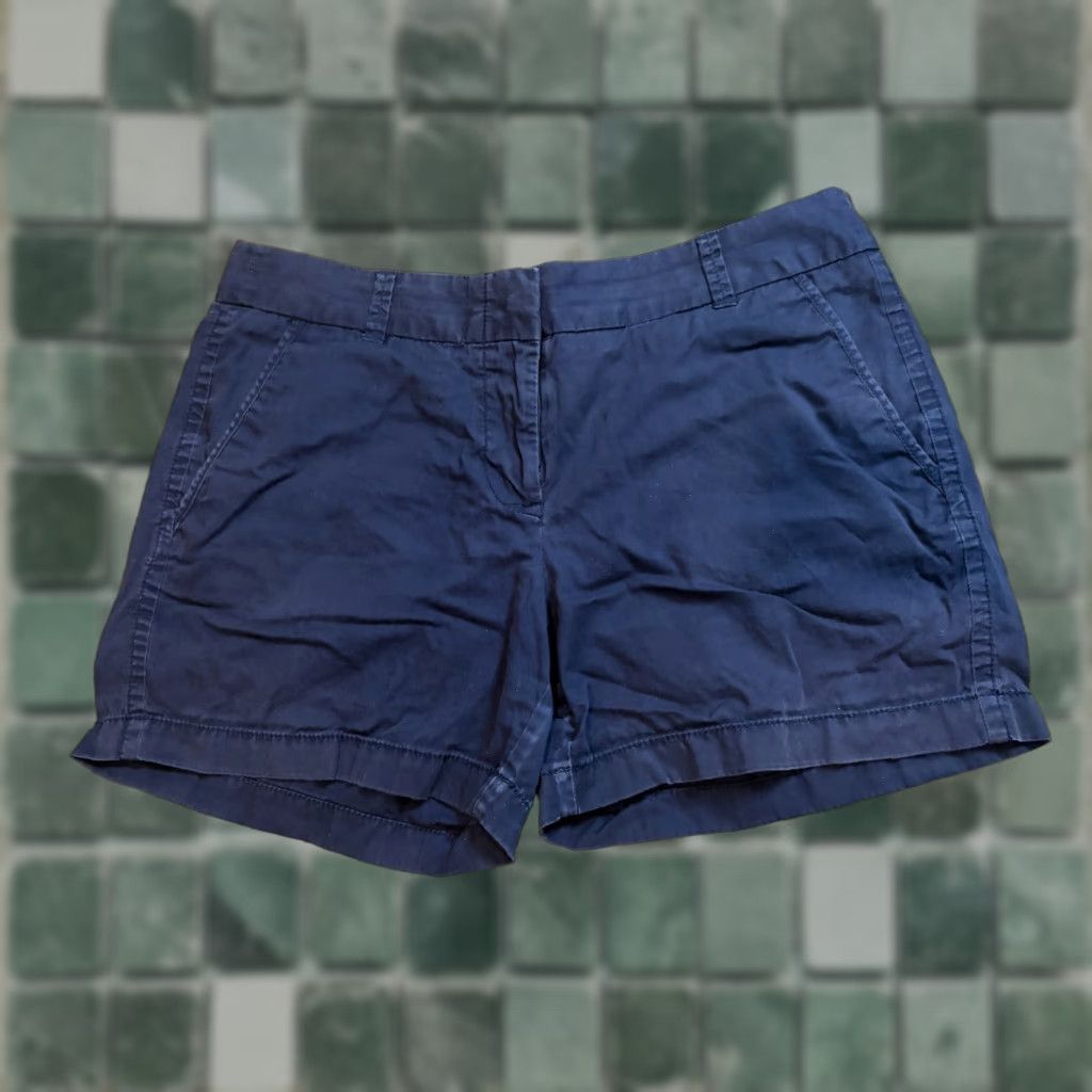J.Crew J. Crew Chino Shorts Womens Size 6 Blue Broken In, Regular, Solid, Chino, Blue, Women, Size 6 Size 28" / US 6 / IT 42 - 1 Thumbnail
