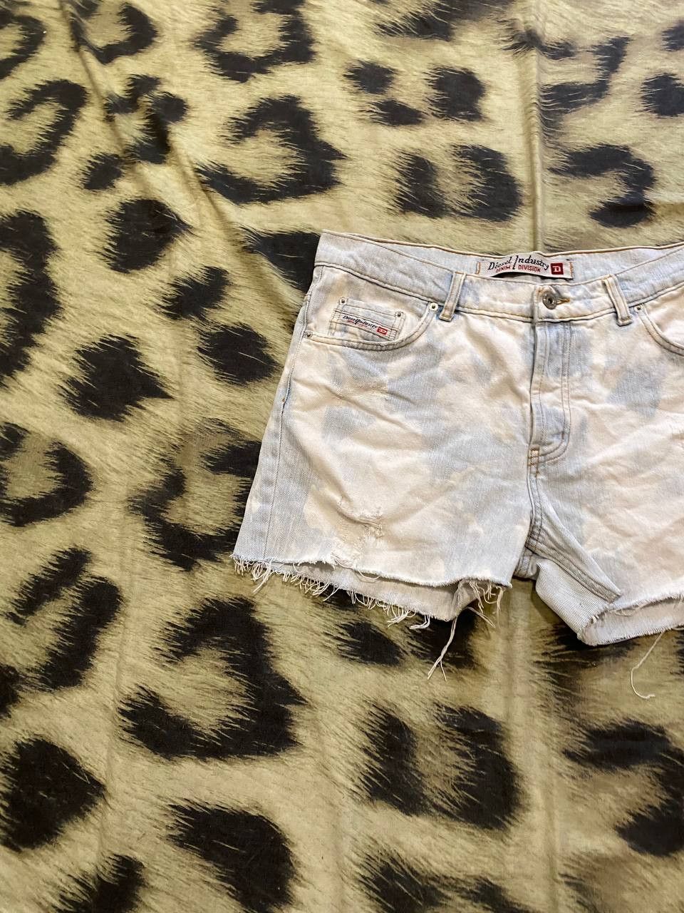 Diesel Y2K Diesel Vintage jeans shorts streetwear Size US 33 - 8 Thumbnail