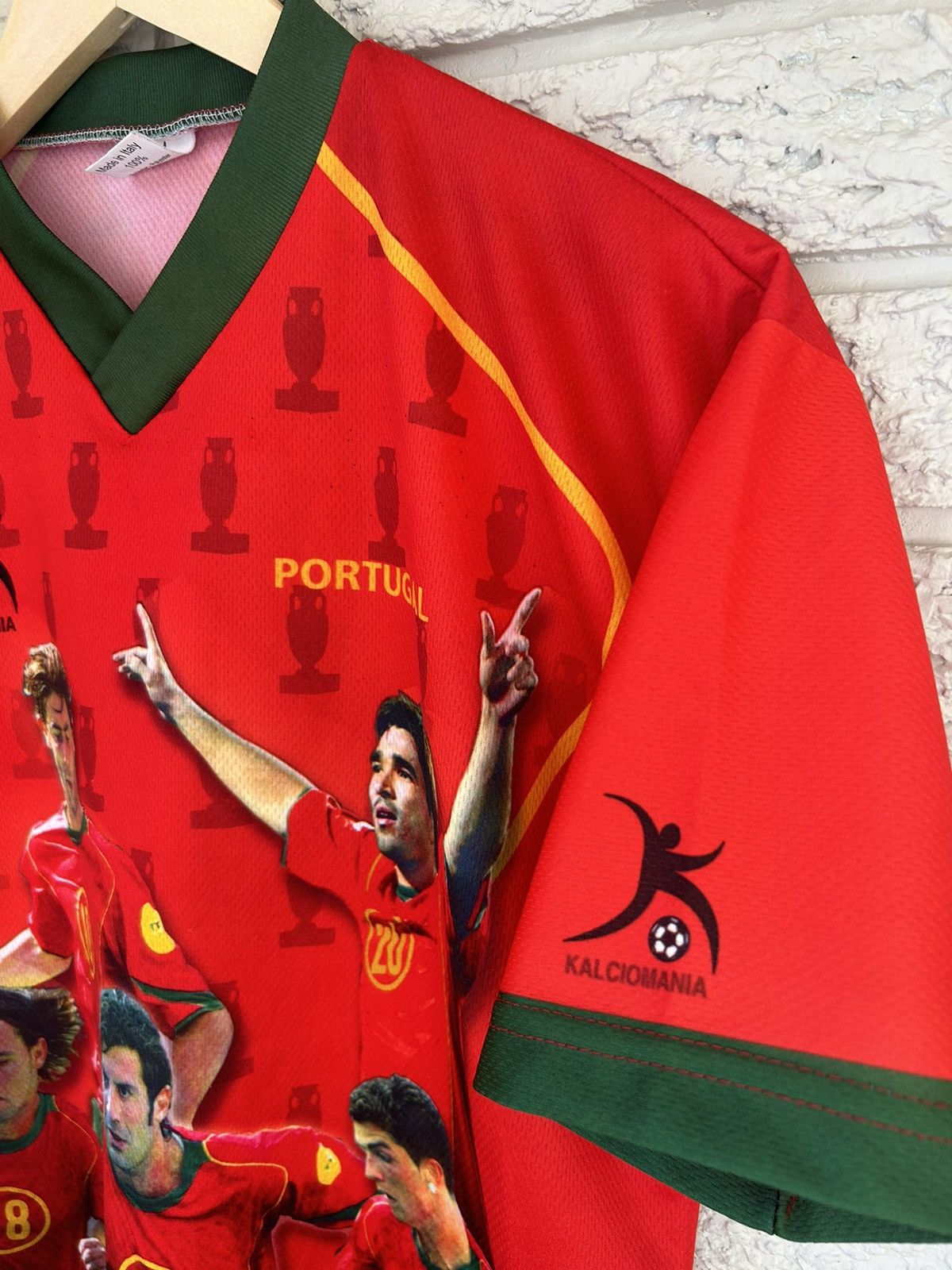 Vintage Vintage Portugal Legends Ronaldo Soccer Jersey Size US S / EU 44-46 / 1 - 5 Thumbnail