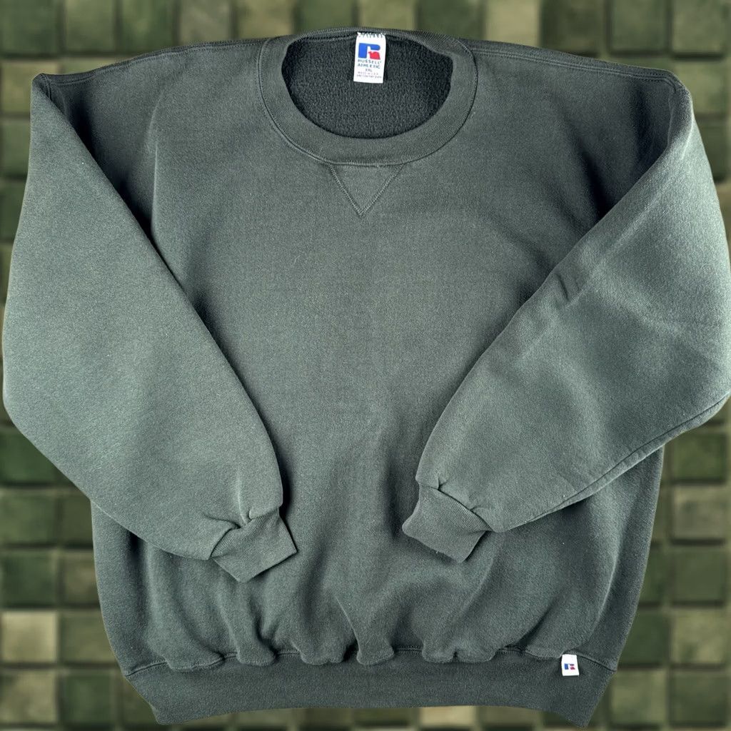 Russell Athletic VINTAGE Russell Athletic Sweatshirt Adult XXL USA Made 90s Forest Green Crewneck Pullover Mens Size US XXL / EU 58 / 5 - 1 Thumbnail