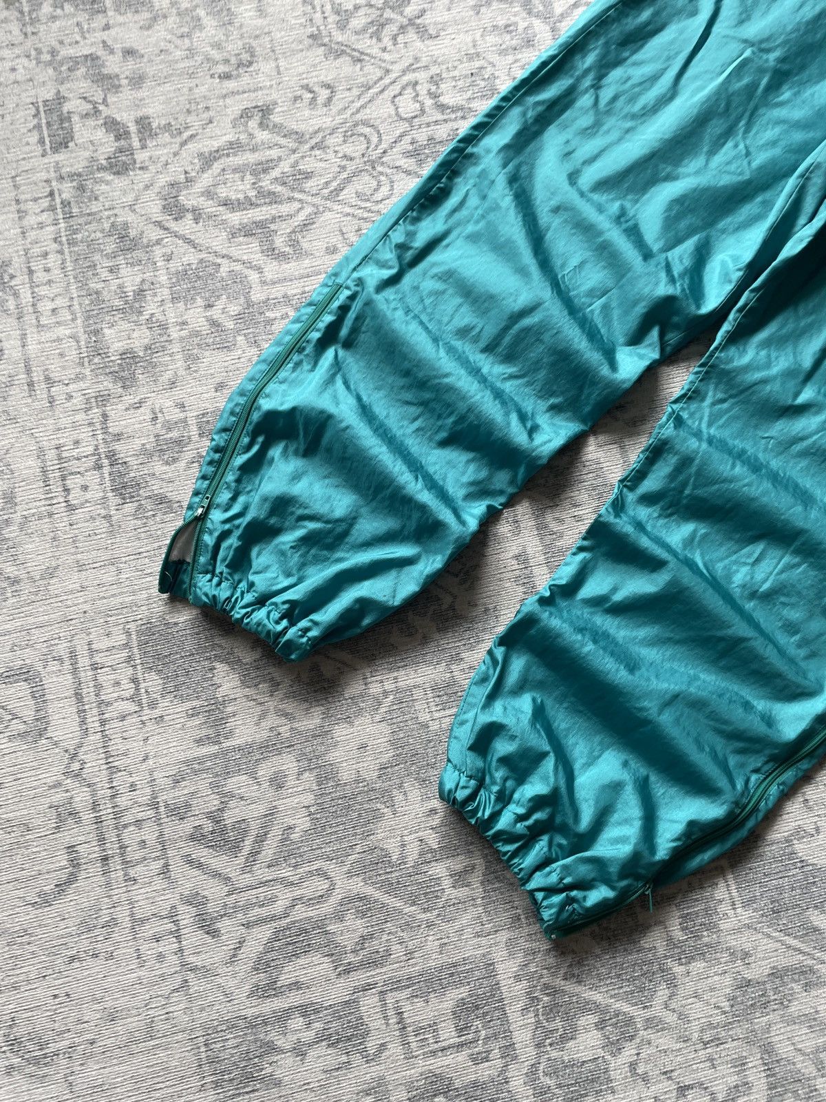 Japanese Brand Vintage Nike Sweatpants Baggy Wide 00s Japanese Mint hype Size US 34 / EU 50 - 2 Thumbnail