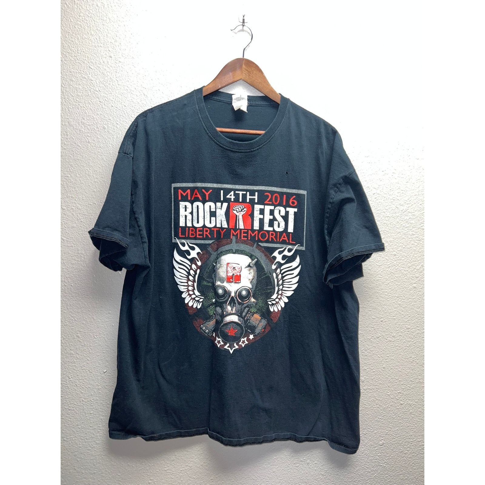 Jerzees Rock Fest Band Shirt 2016 Disturbed Ghost Tee 2XL XXL Size US XXL / EU 58 / 5 - 1 Thumbnail