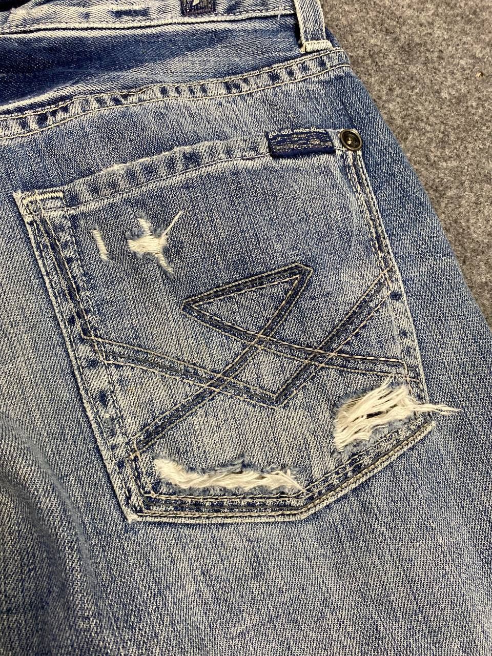7 For All Mankind 7 for all mannkind standard cut distressed denim nice design Size US 32 / EU 48 - 5 Thumbnail
