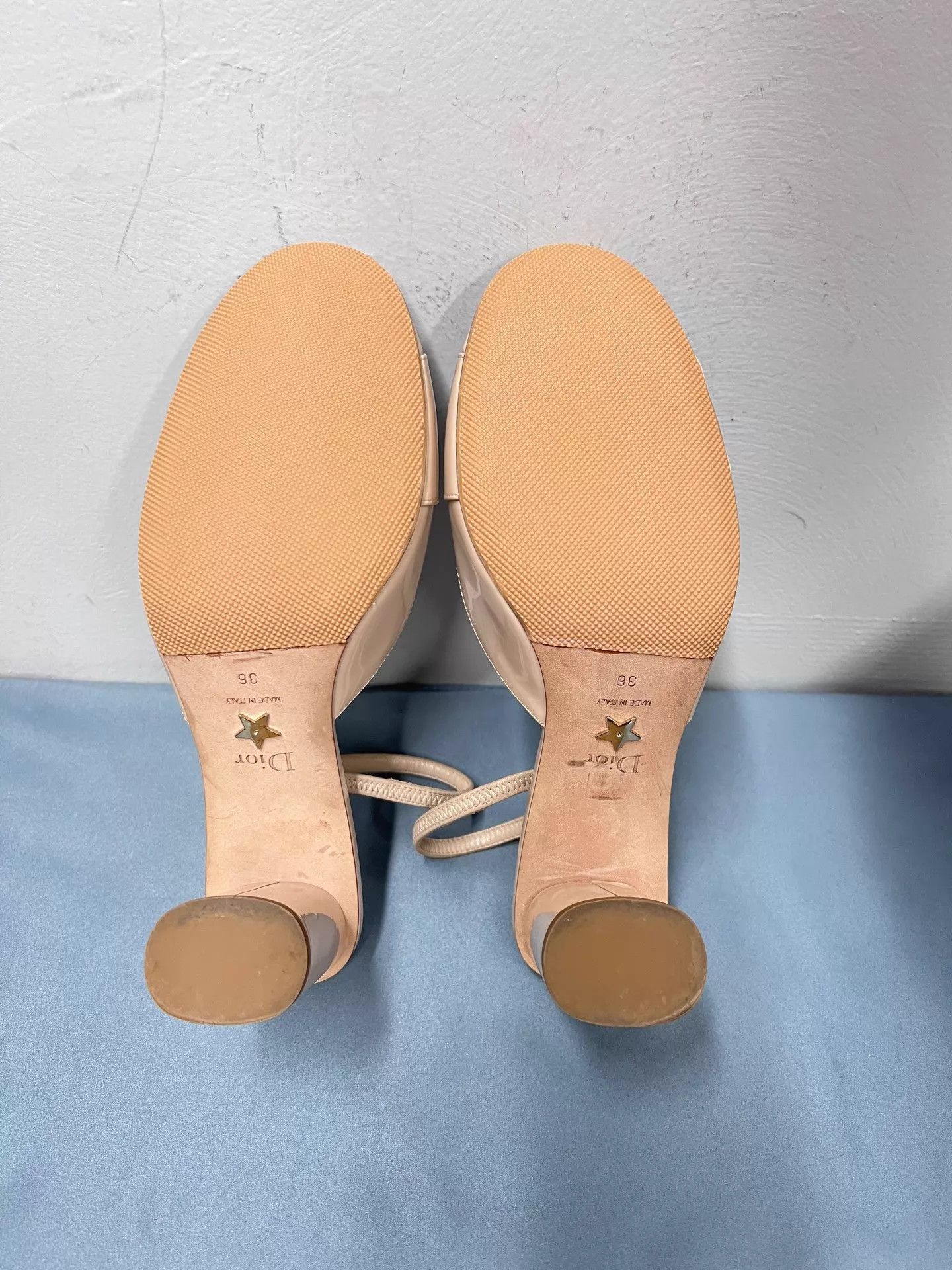 Dior Dior C'est Dior Nude Patent Leather Round-Toe Block Heel 36 Size US 5.5 / IT 35.5 - 7 Thumbnail