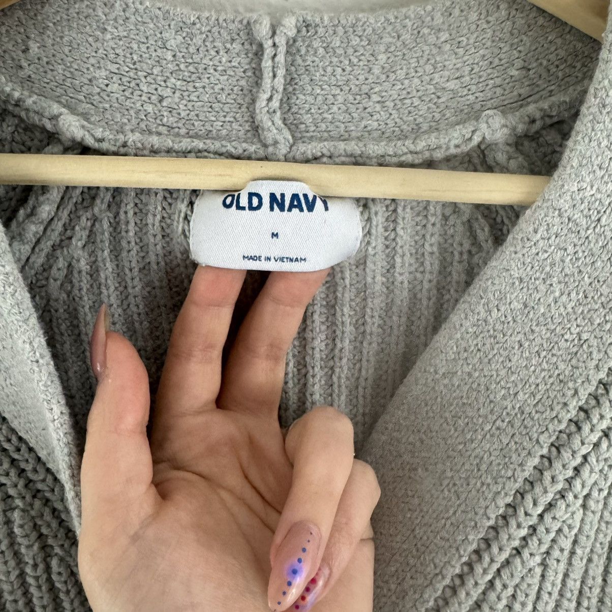 Old Navy OLD NAVY Light Grey Shaker-Stitch Cardigan Sweater Size M / US 6-8 / IT 42-44 - 8 Thumbnail