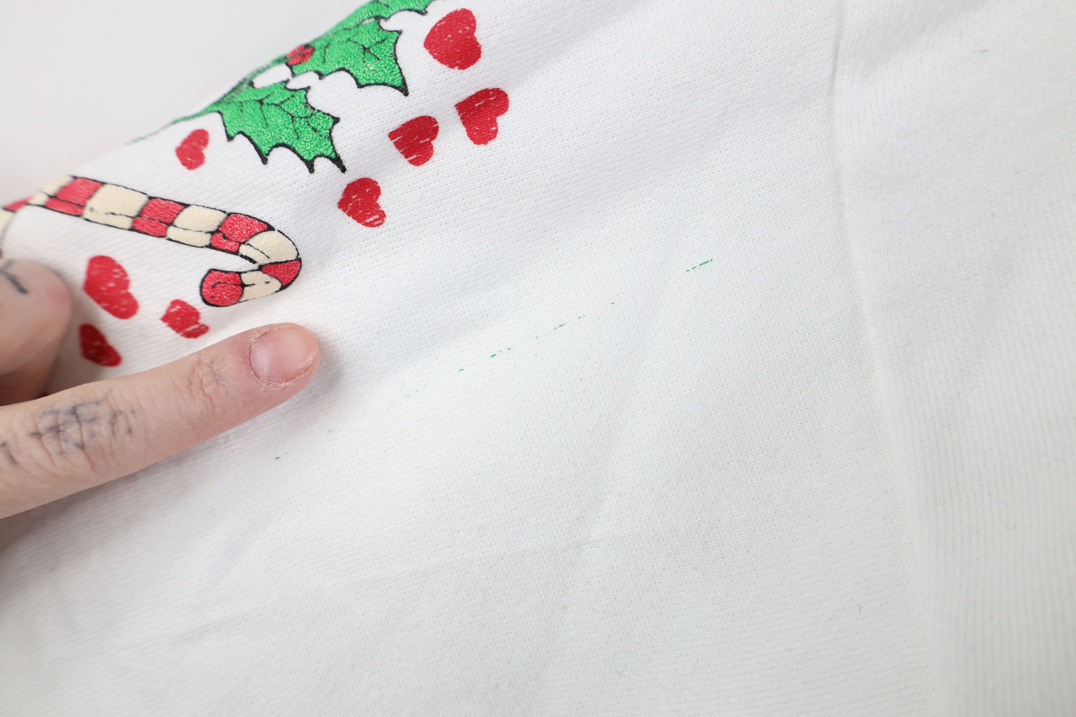 Vintage Vintage 90s Streetwear Christmas Snow Bunny Heart Sweatshirt Size L / US 10 / IT 46 - 7 Thumbnail