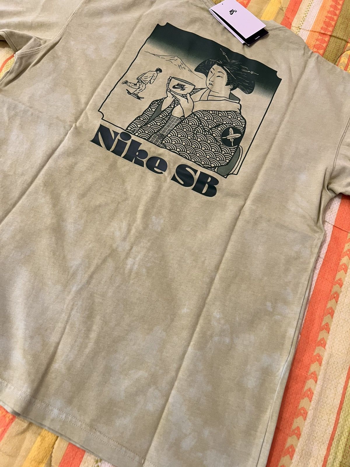 Nike SB Nike SB Yuto Horigome Tee Olive Aura matcha gheisa Japan Size US M / EU 48-50 / 2 - 18 Thumbnail