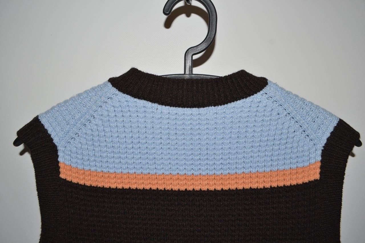 Marni MARNI UNIQLO POPCORN KNITTED V-NECK SWEATER VEST Size M Size M / US 6-8 / IT 42-44 - 6 Thumbnail