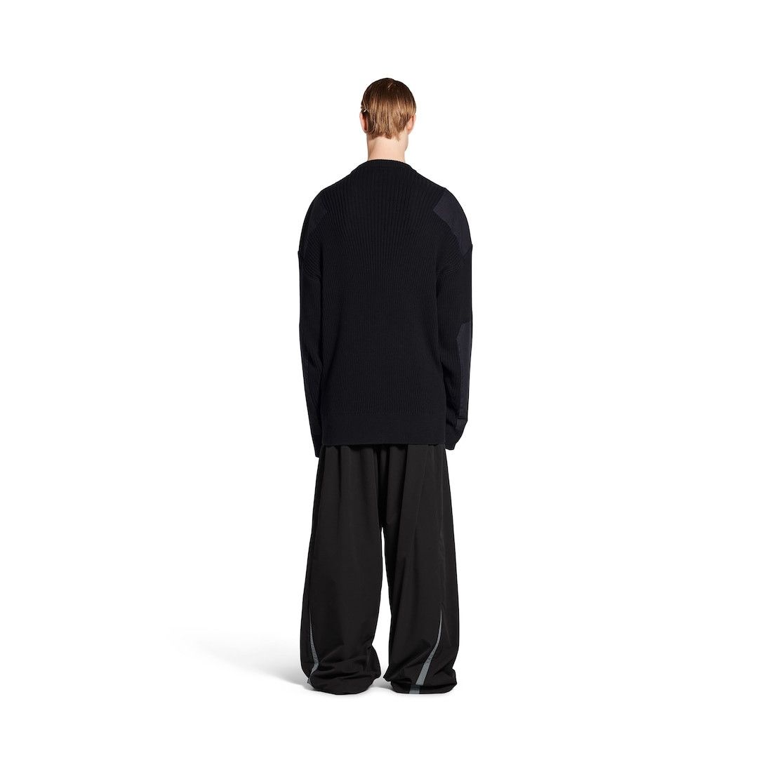 Balenciaga o1tr1nto0426 Military Sweater in Black Size US XL / EU 56 / 4 - 6 Thumbnail