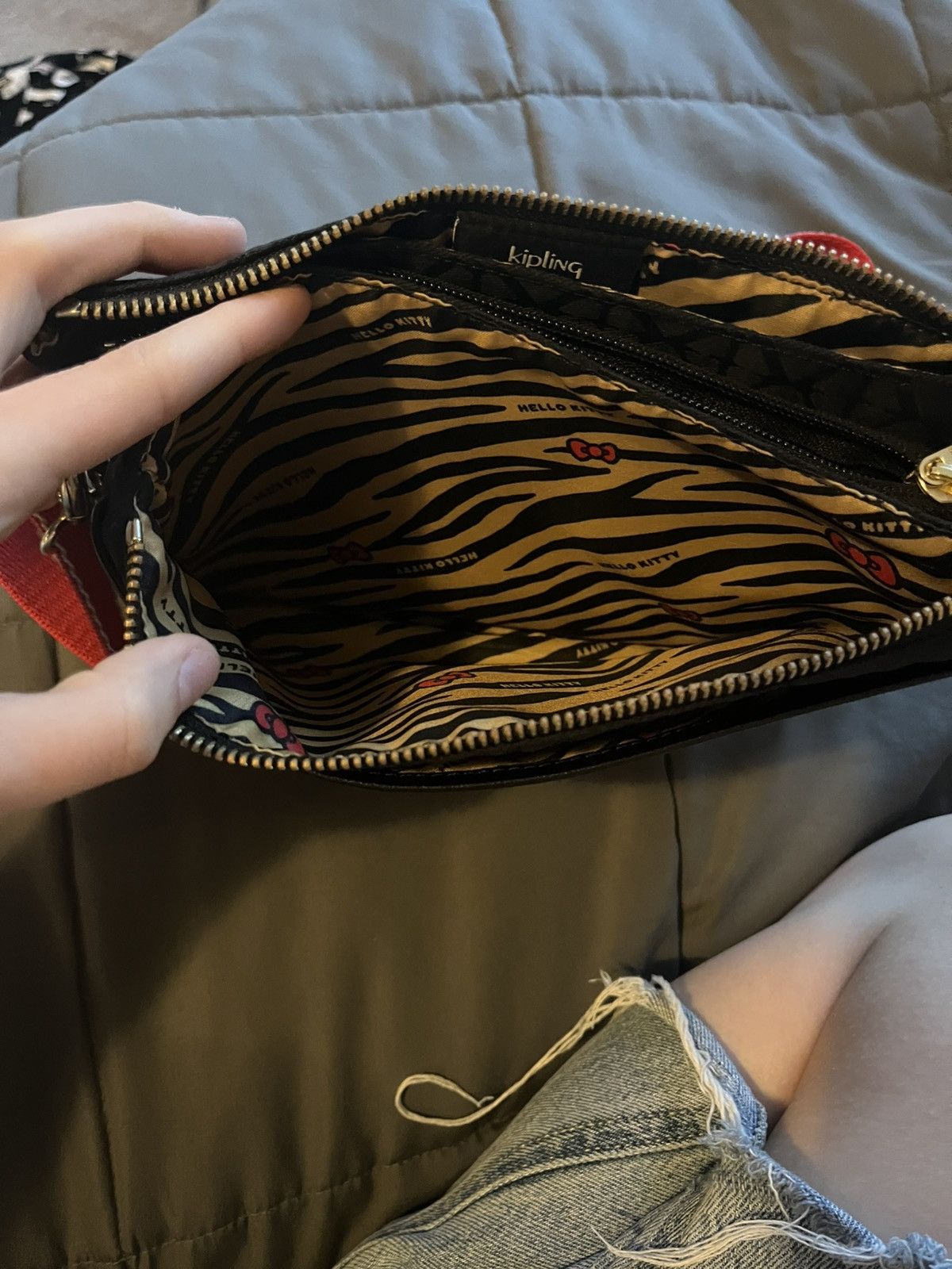 Other KIPLING x SANRIO shoulder/cross body purse Size ONE SIZE - 6 Thumbnail