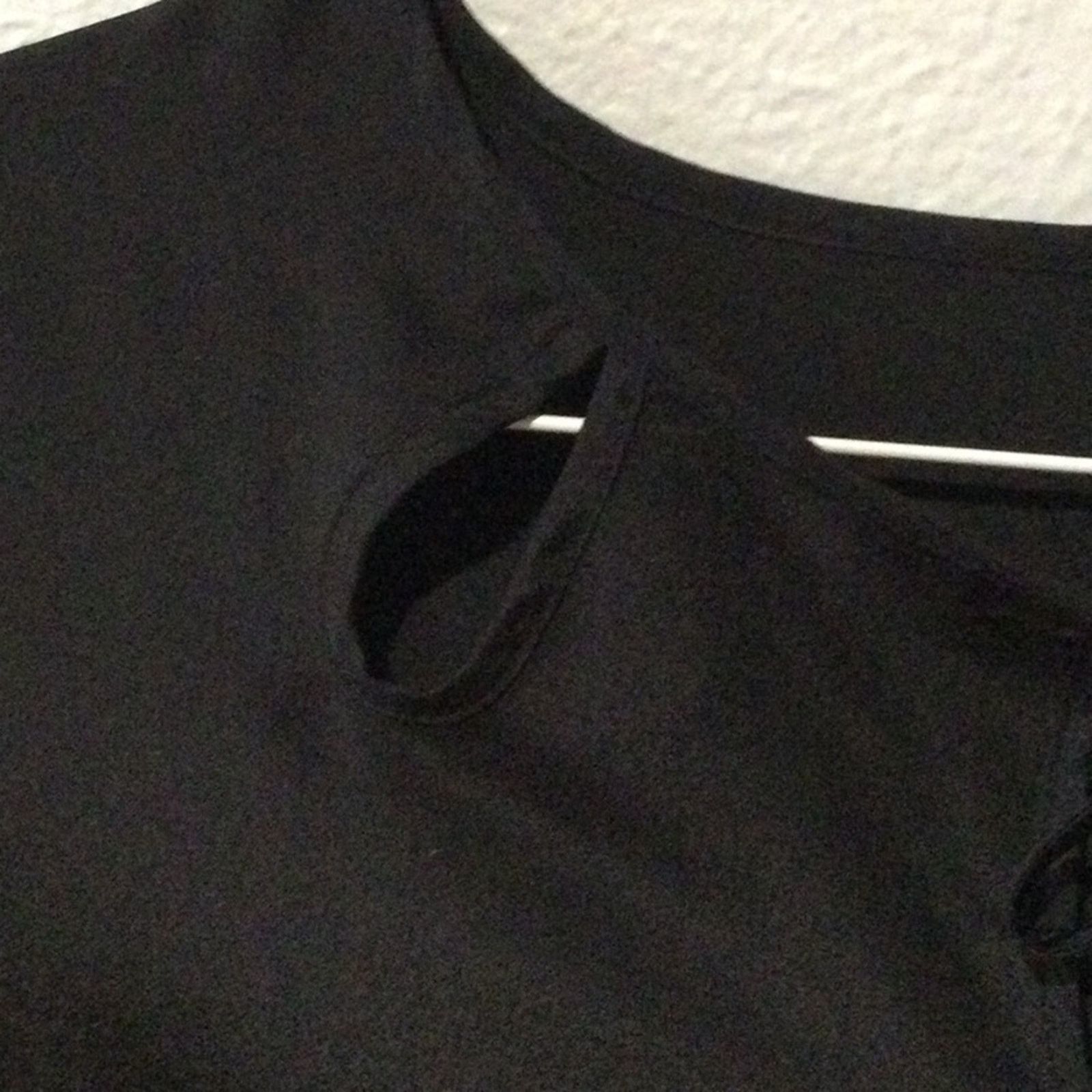 Other The Limited Black Front Key Hole Tie Neckline Blouse Size S Size S / US 4 / IT 40 - 4 Thumbnail