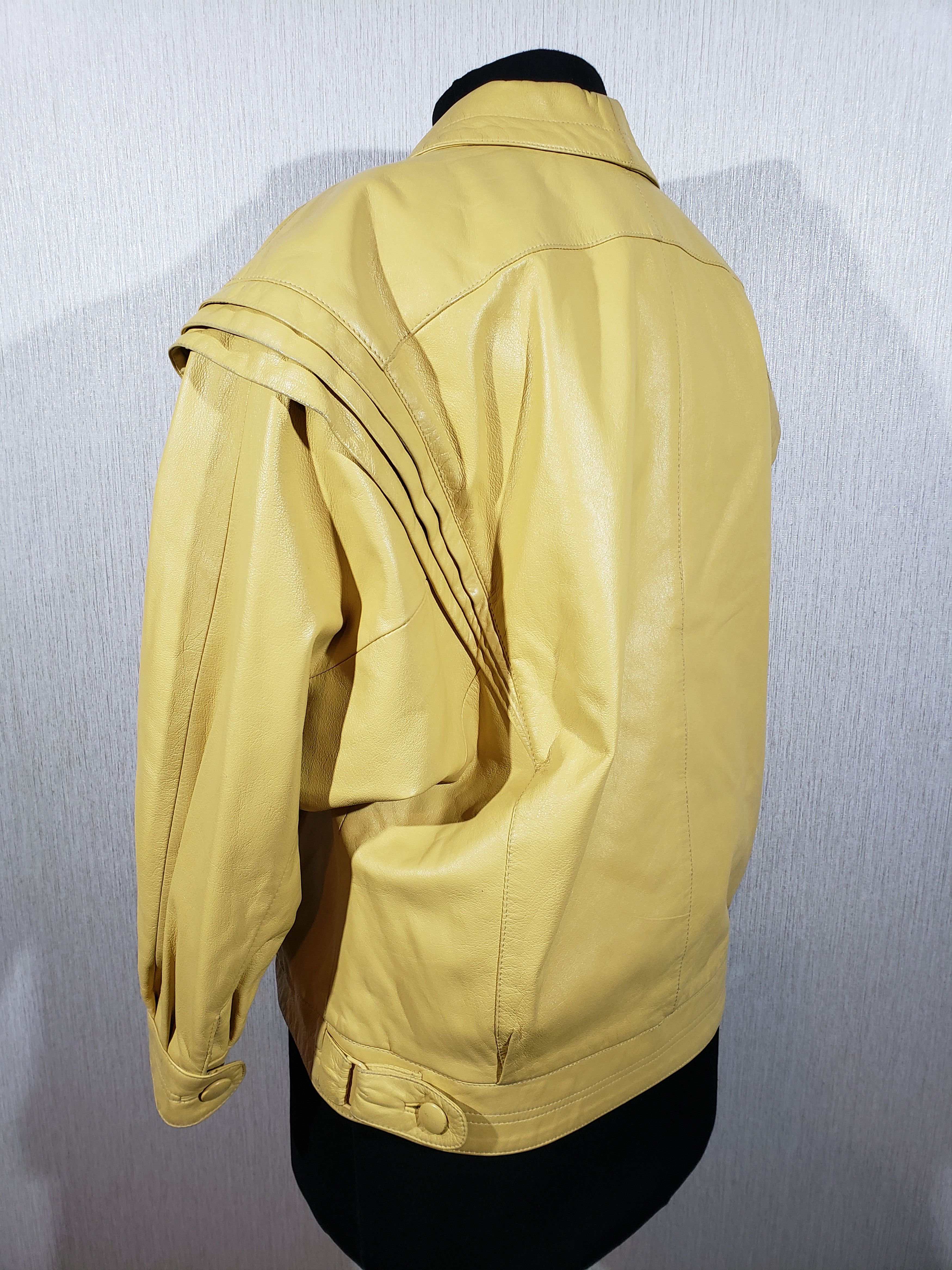 Other Stylish yellow leather women's jacket. Size XL / US 12-14 / IT 48-50 - 6 Thumbnail