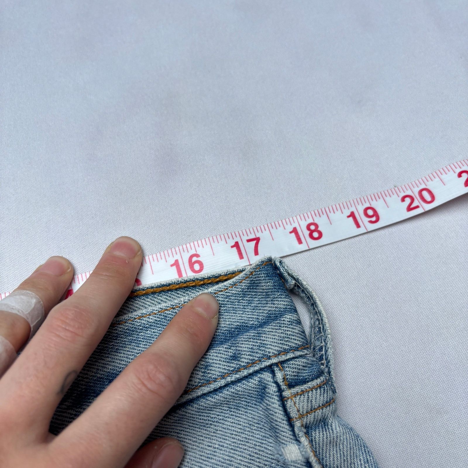 Levi's × Vintage VTG 90s Levi's 501 XX Distressed Straight Leg Jeans 32x29.5 Size US 32 / EU 48 - 6 Thumbnail