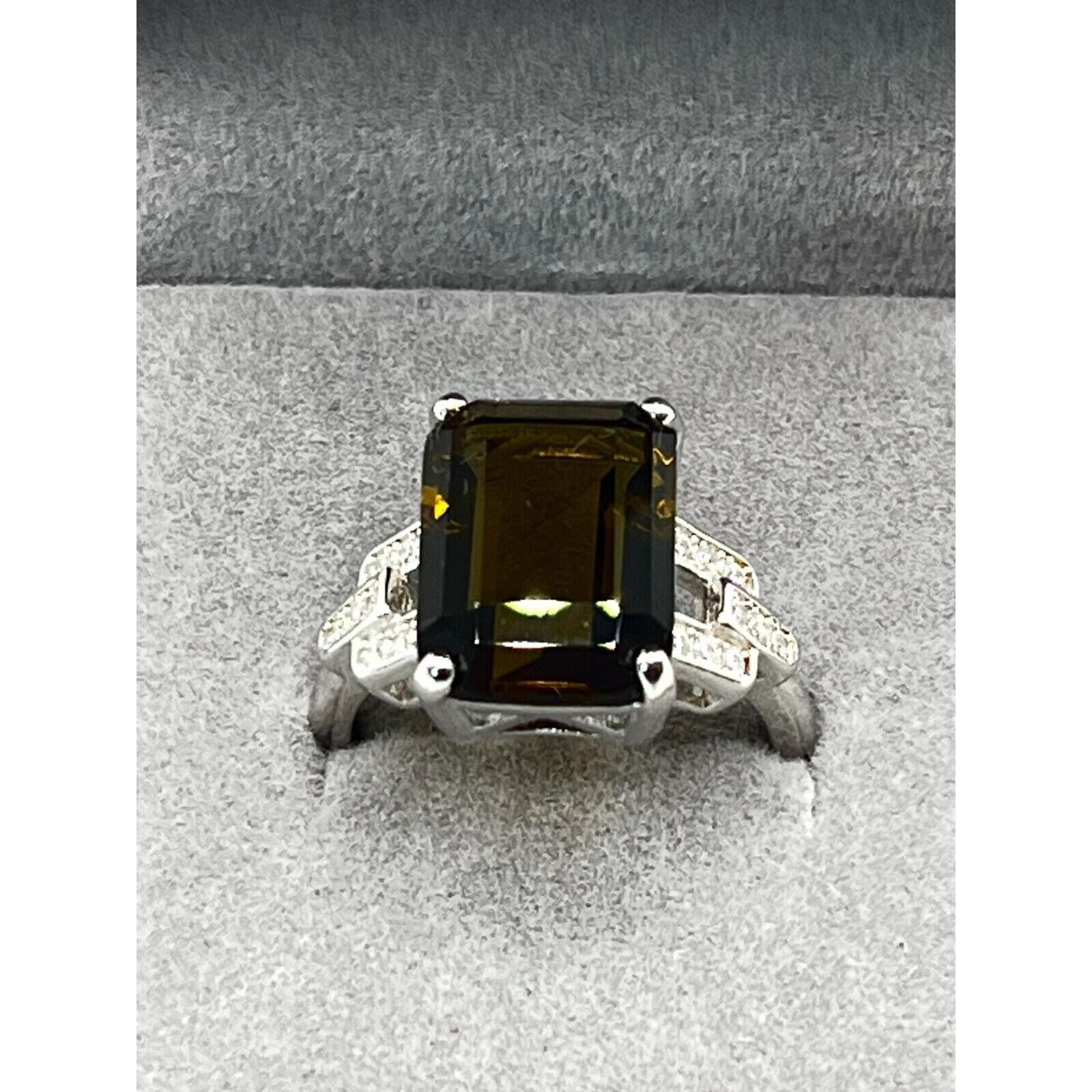 The Unbranded Brand .925 Sterling Silver Quartz and Cubic Zirconia Ring Size 7 Size ONE SIZE - 4 Thumbnail