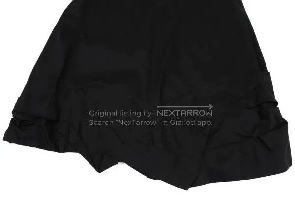 Comme des Garcons Comme Des Garcons size M Black retro design half skirt Size 23" - 5 Thumbnail