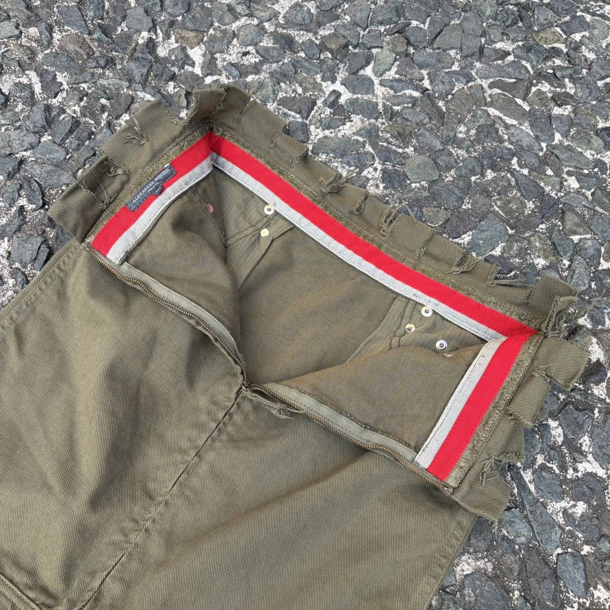 Alexander McQueen Vintage Alexander Mcqueen Olive Frayed Skirt 2002 Size 28" / US 6 / IT 42 - 6 Thumbnail