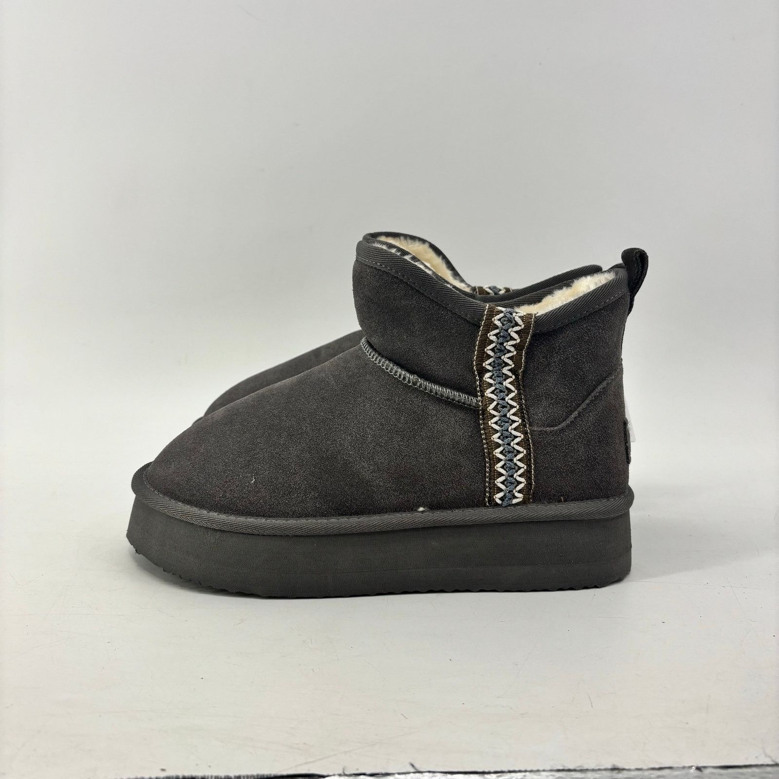 Other Women’s Suede Booties Size 7 Gray Genuine Leather Winter Size US 7 / IT 37 - 3 Thumbnail