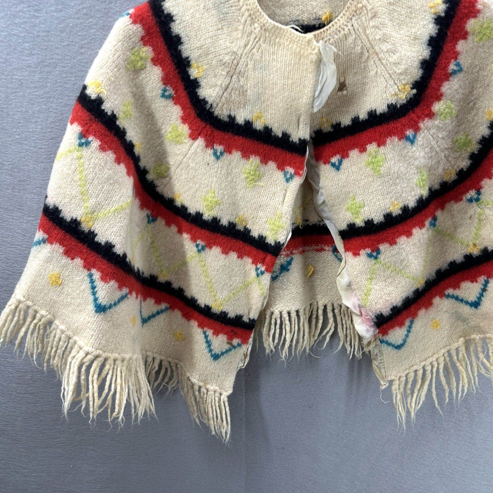 Lee VINTAGE Barbara Lee Wool Cape Shawl Poncho 1960s Cream Ivory Womens S/M Aztec Casual Size ONE SIZE - 5 Thumbnail