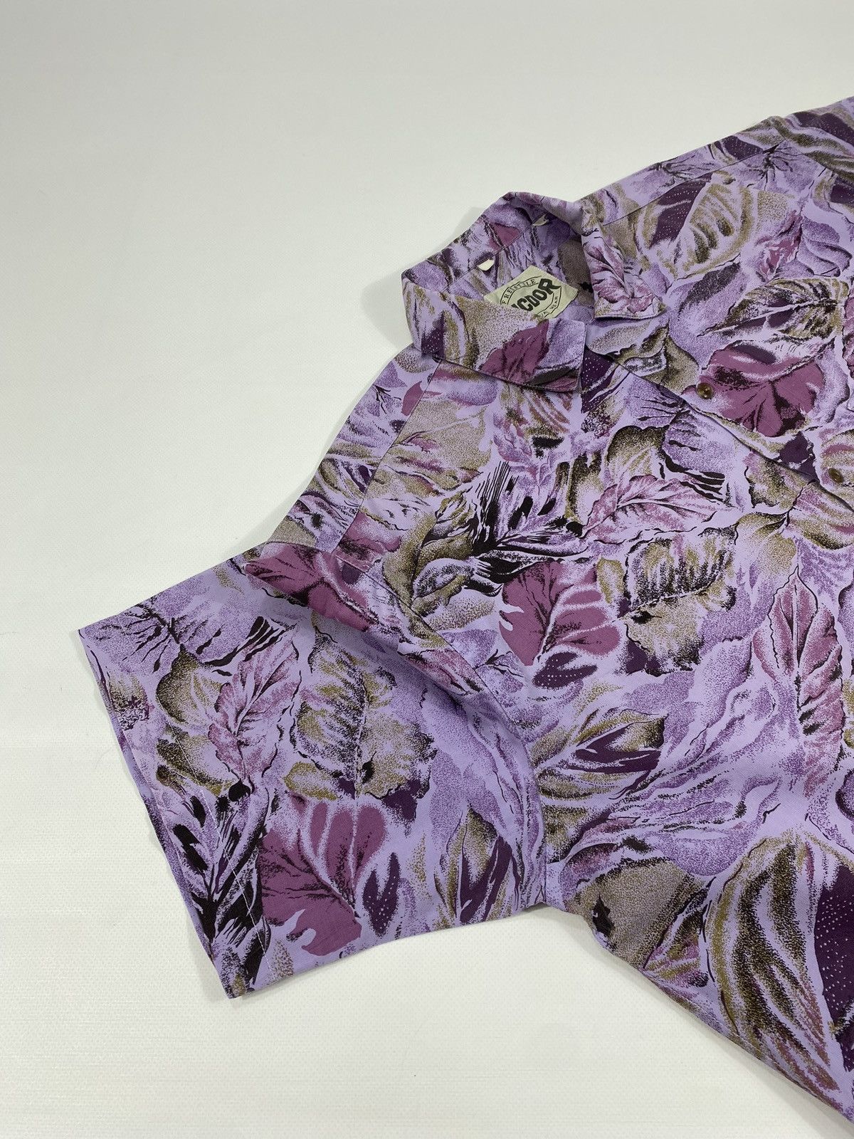 Vintage Vintage 80s Abstract Leafs Crazy Party Festival Shirt Size US XL / EU 56 / 4 - 4 Thumbnail