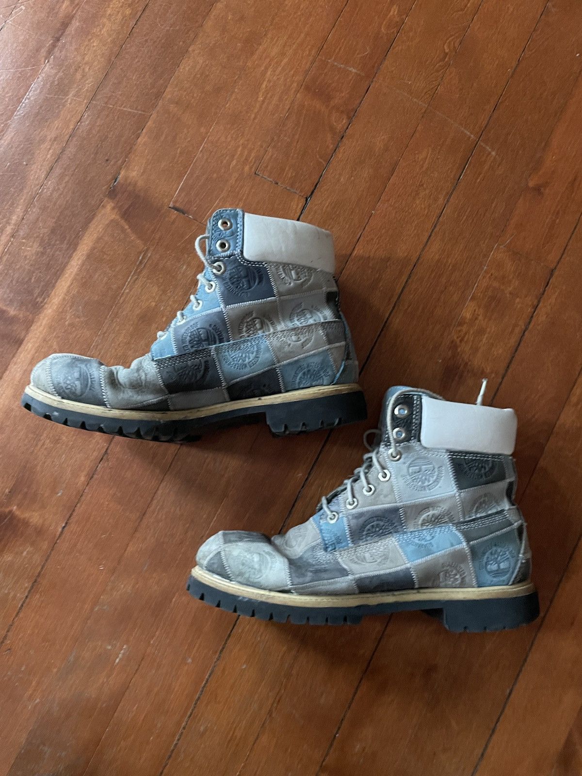 Timberland Blue and white checkered Timberland boots Size US 10.5 / EU 43-44 - 2 Thumbnail